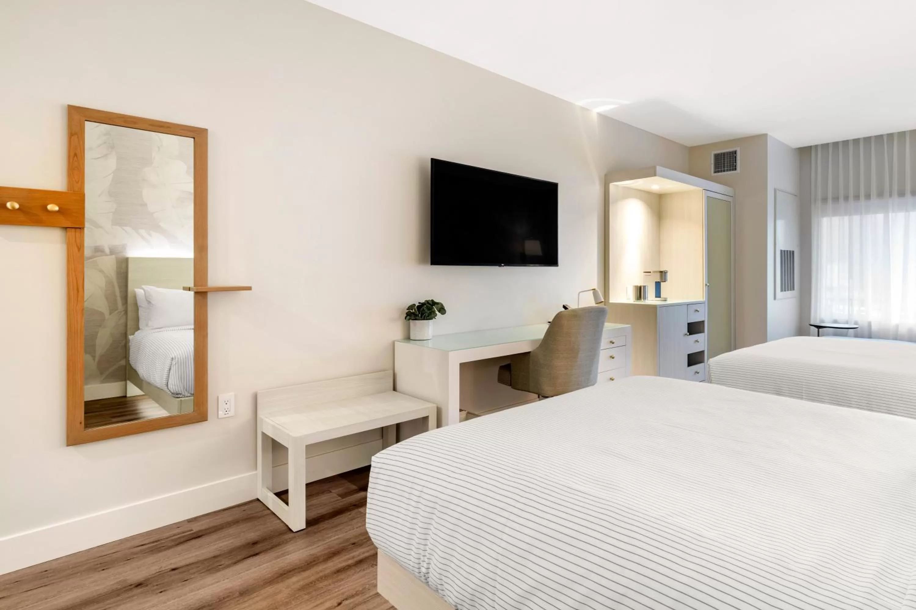 Queen Room with Two Queen Beds - Pool View/Non Smoking in Cambria Hotel Calabasas - Malibu