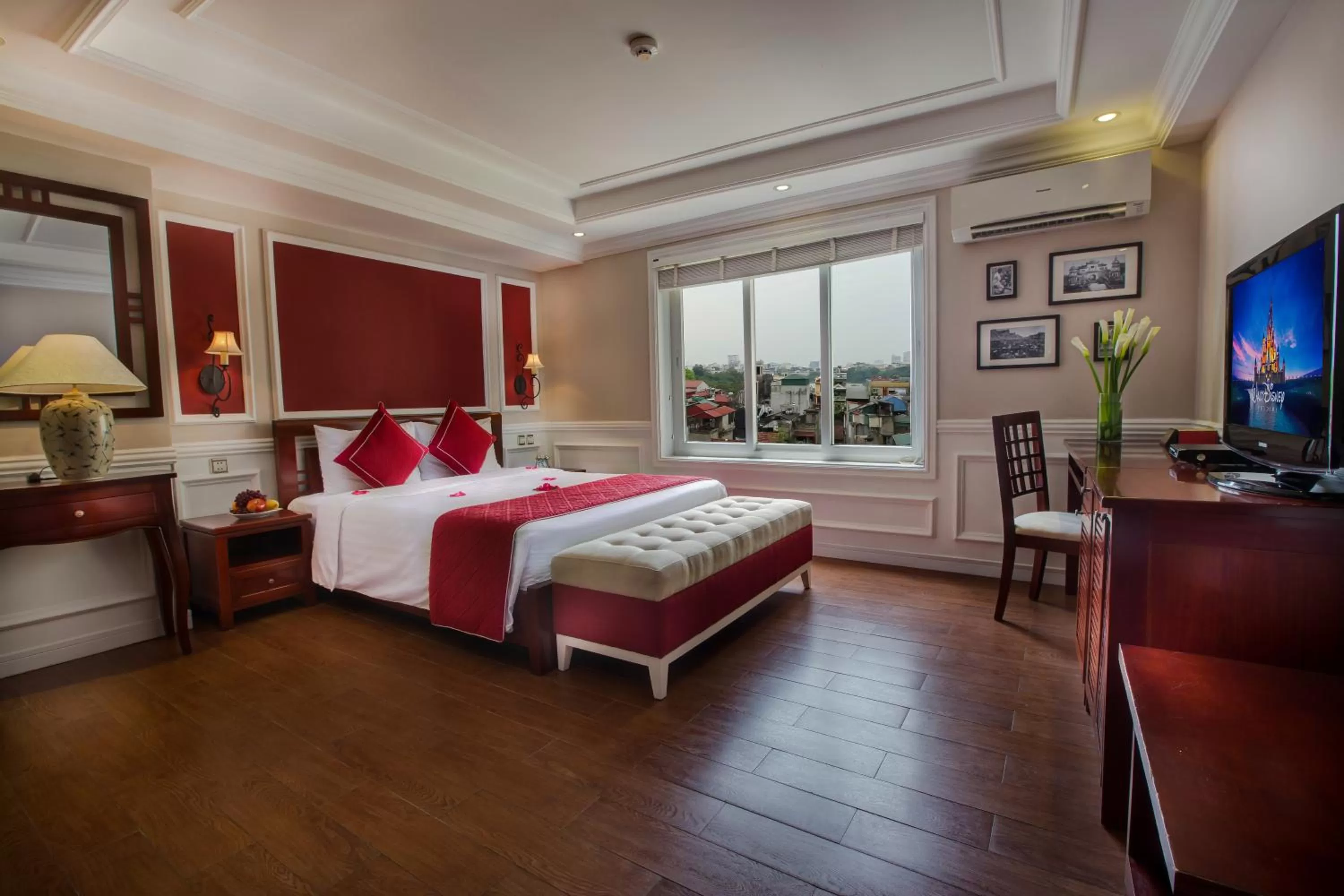 Junior Suite in La Beaute De Hanoi Hotel