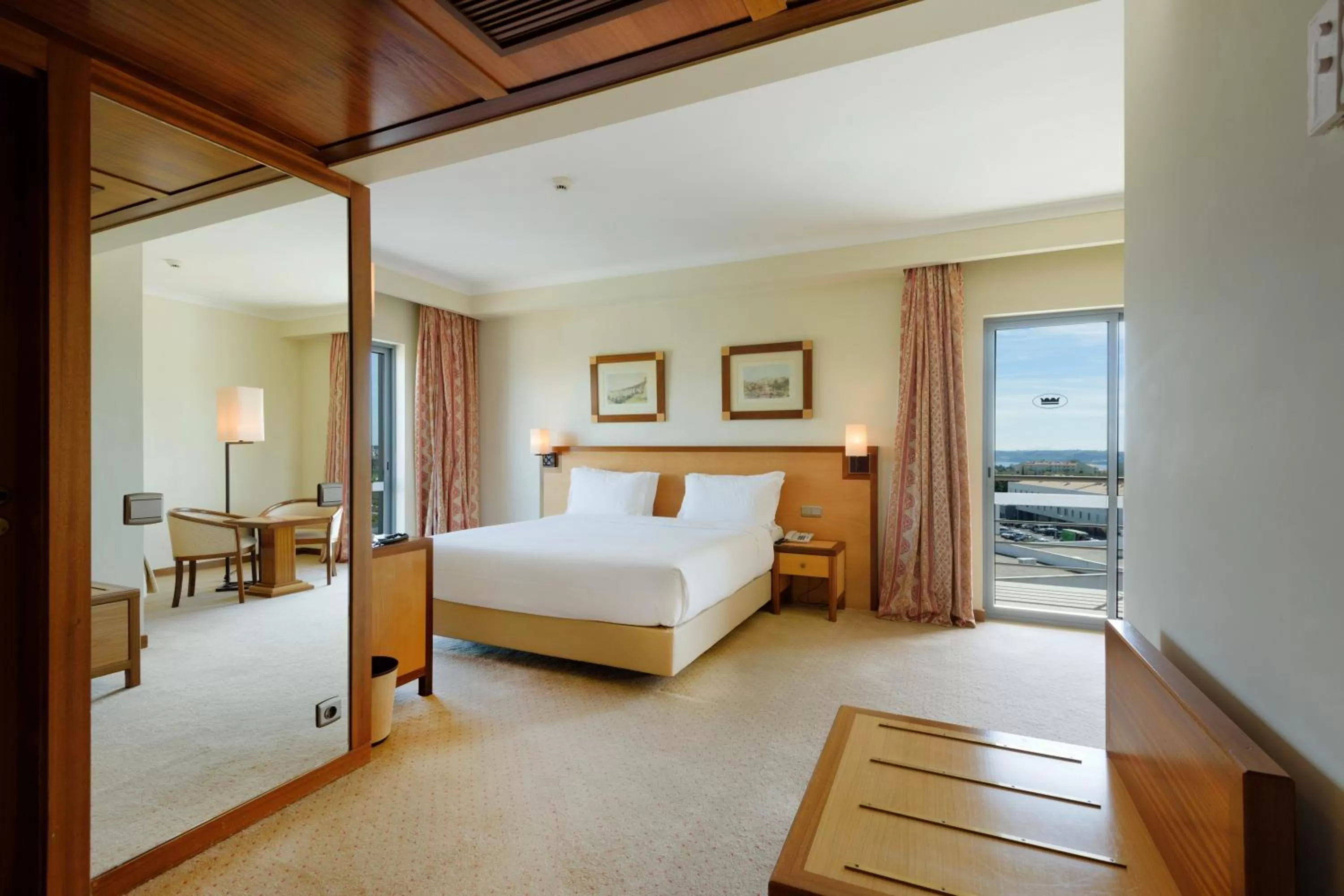 Superior Double Room in Hotel Real Oeiras