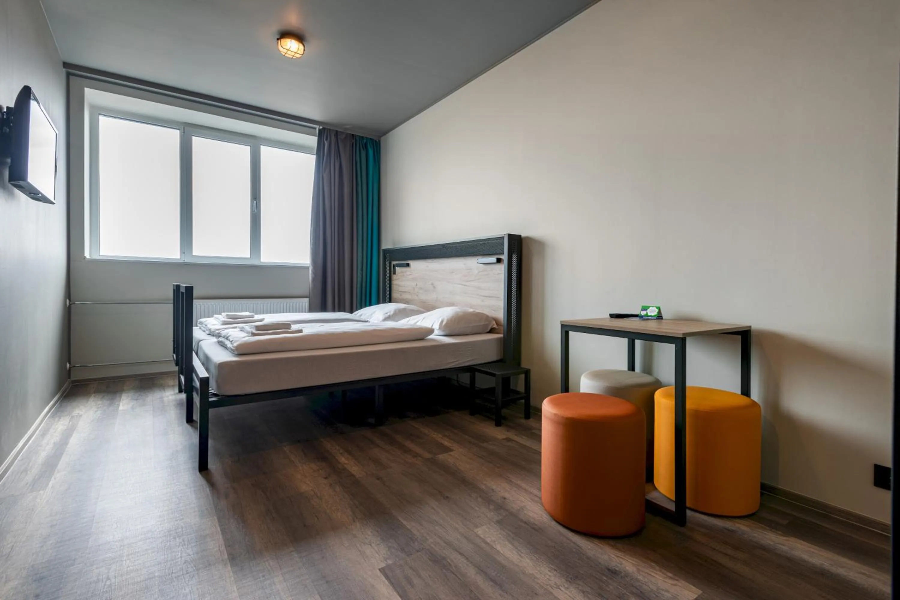 Twin Room in a&o Copenhagen Sydhavn