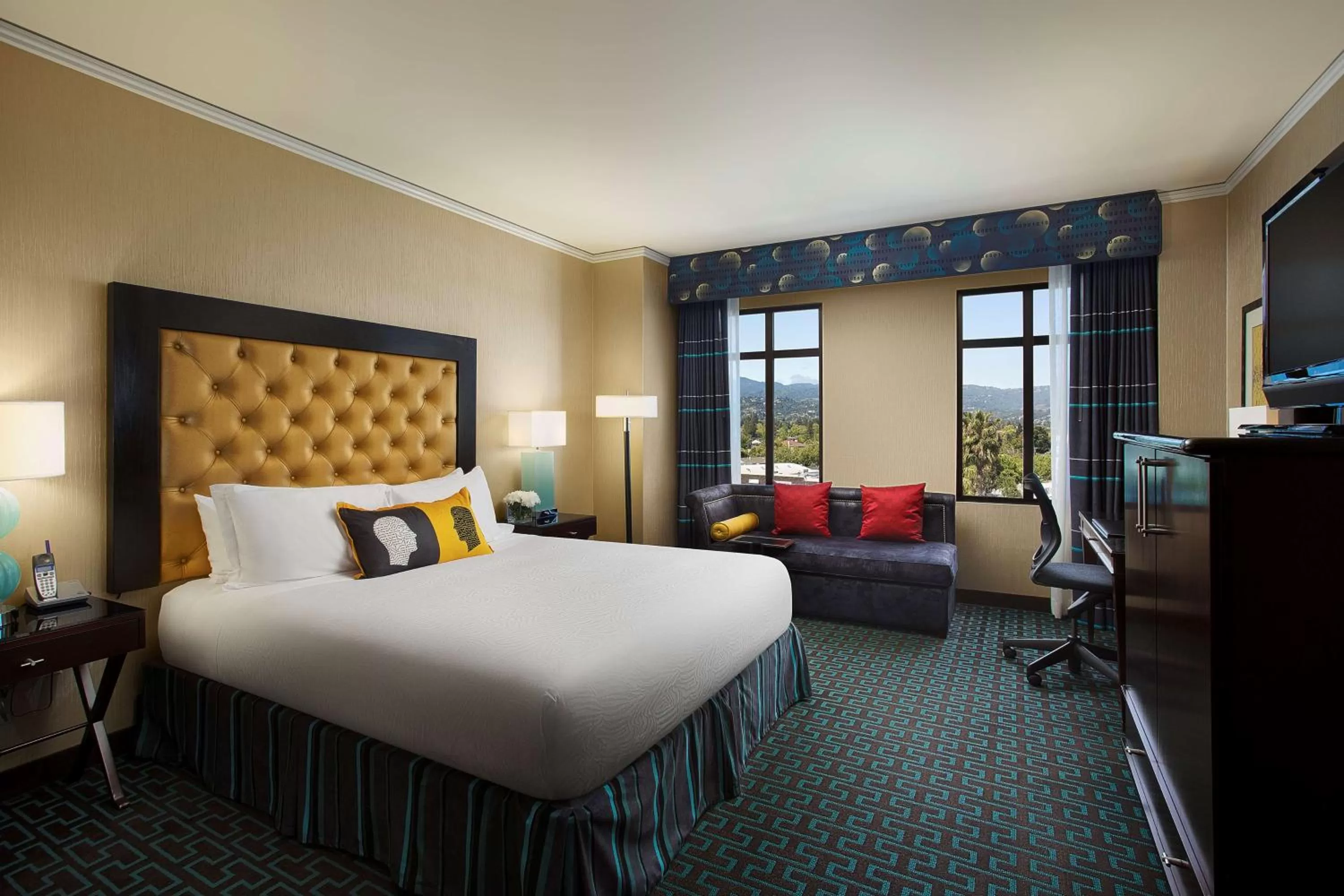 King Room with Mountain View in Juniper Hotel Cupertino, Curio Collection by Hilton