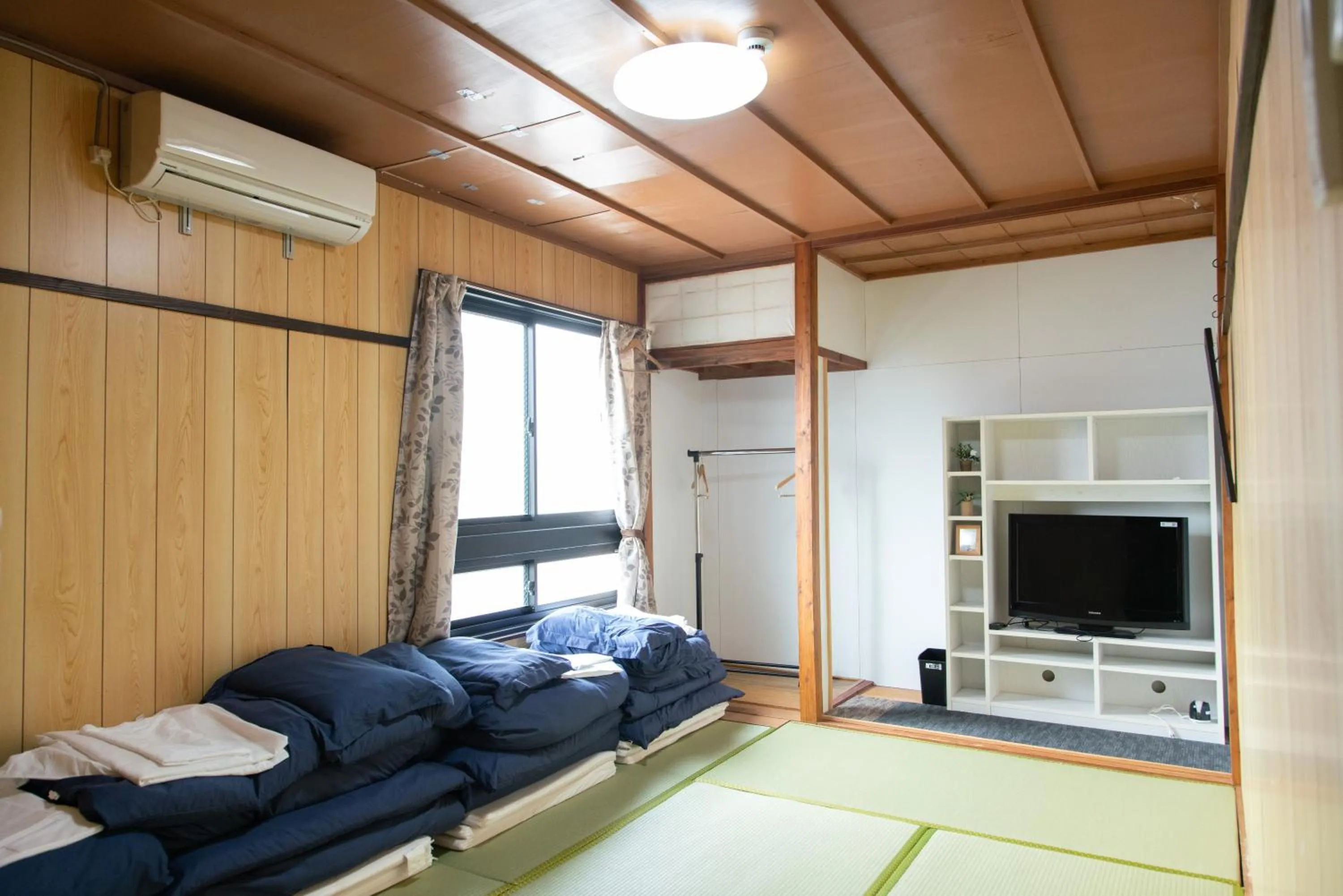 Japanese-Style Quadruple Room in Guest House Danran
