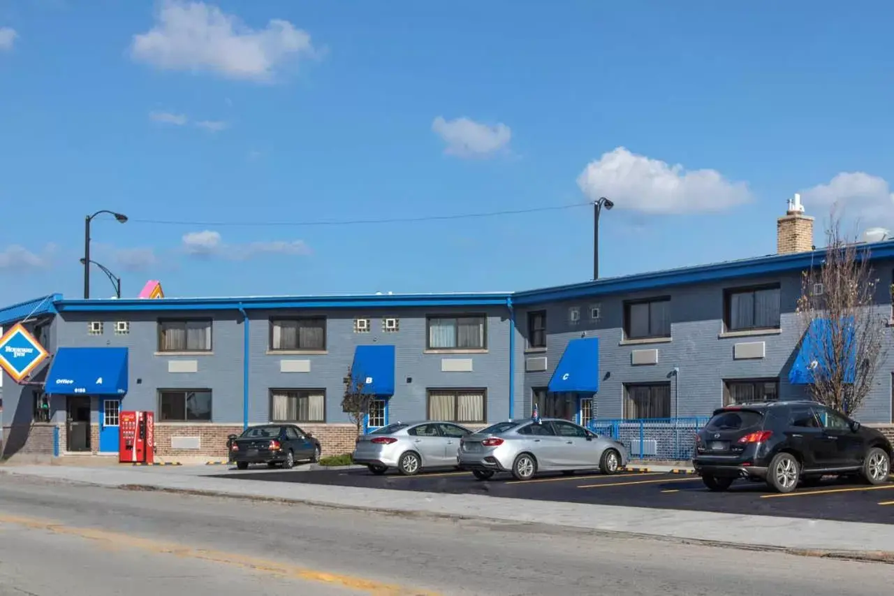 Rodeway Inn Chicago/Evanston Rodeway Inn Chicago/Evanston