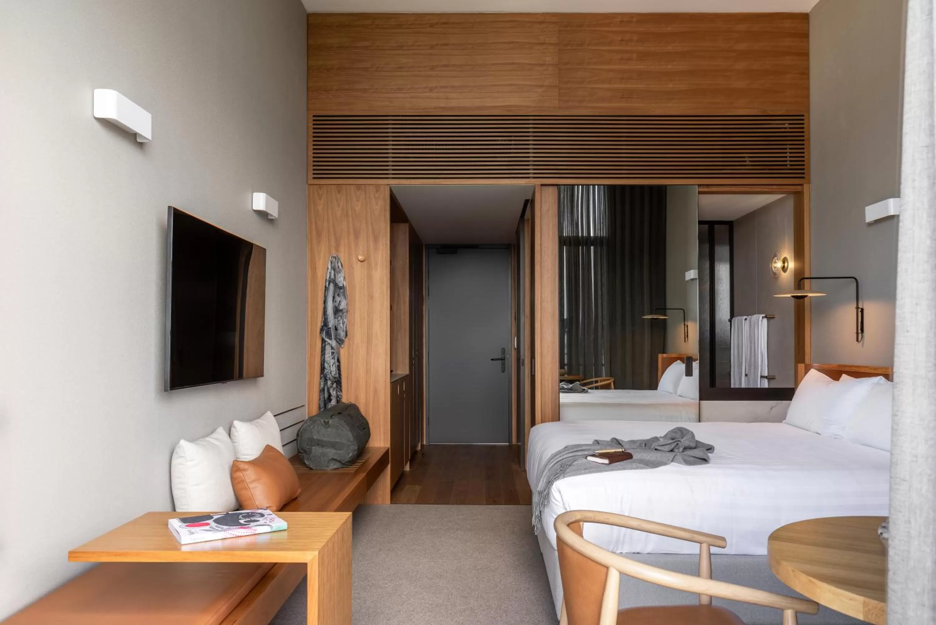 King Room with Balcony in Wonil Hotel Perth - Handwritten Collection