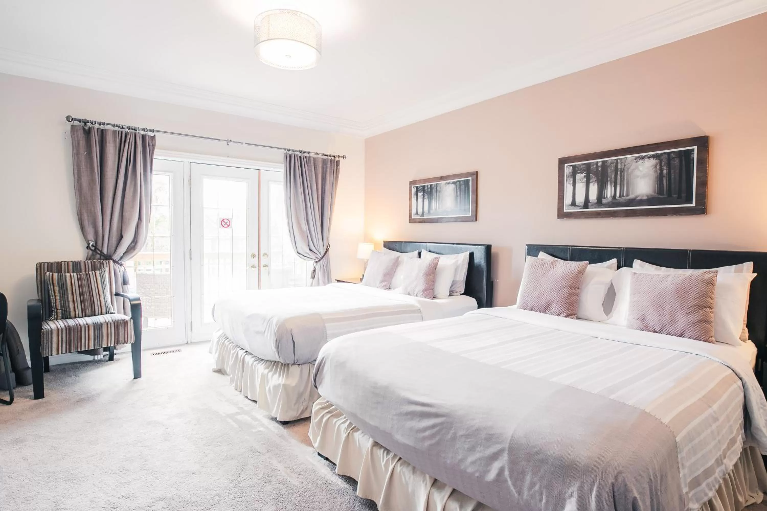 Family Room in Newton Villa