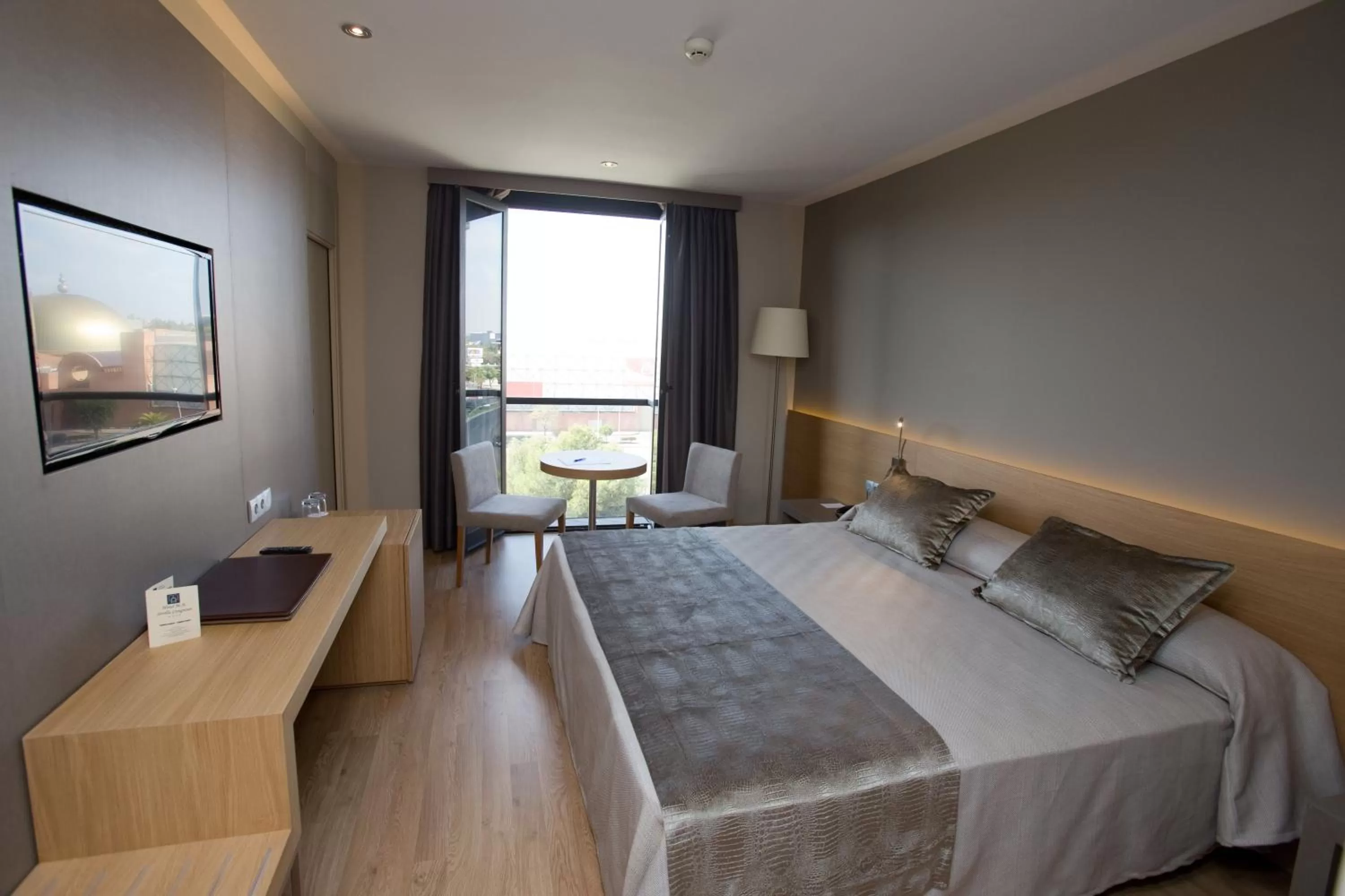 Family Room (2 Adults + 2 Children) in M.A. Hotel Sevilla Congresos