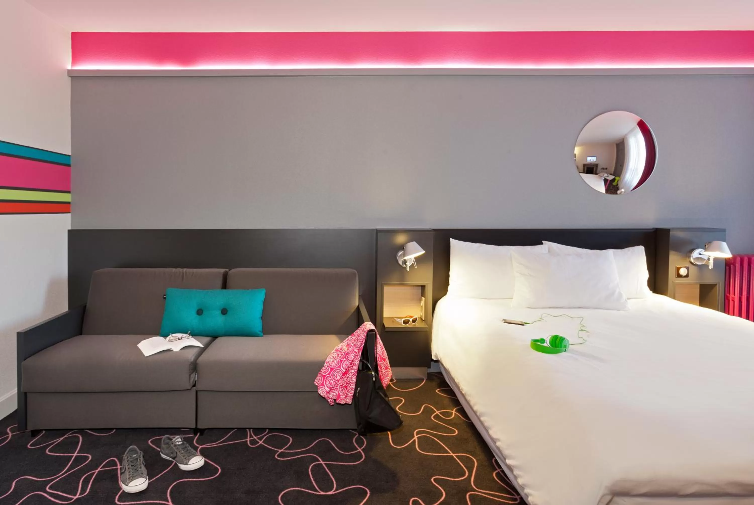 Standard Family Suite with One Double Bed and Sofa in ibis Styles Roanne Centre Gare