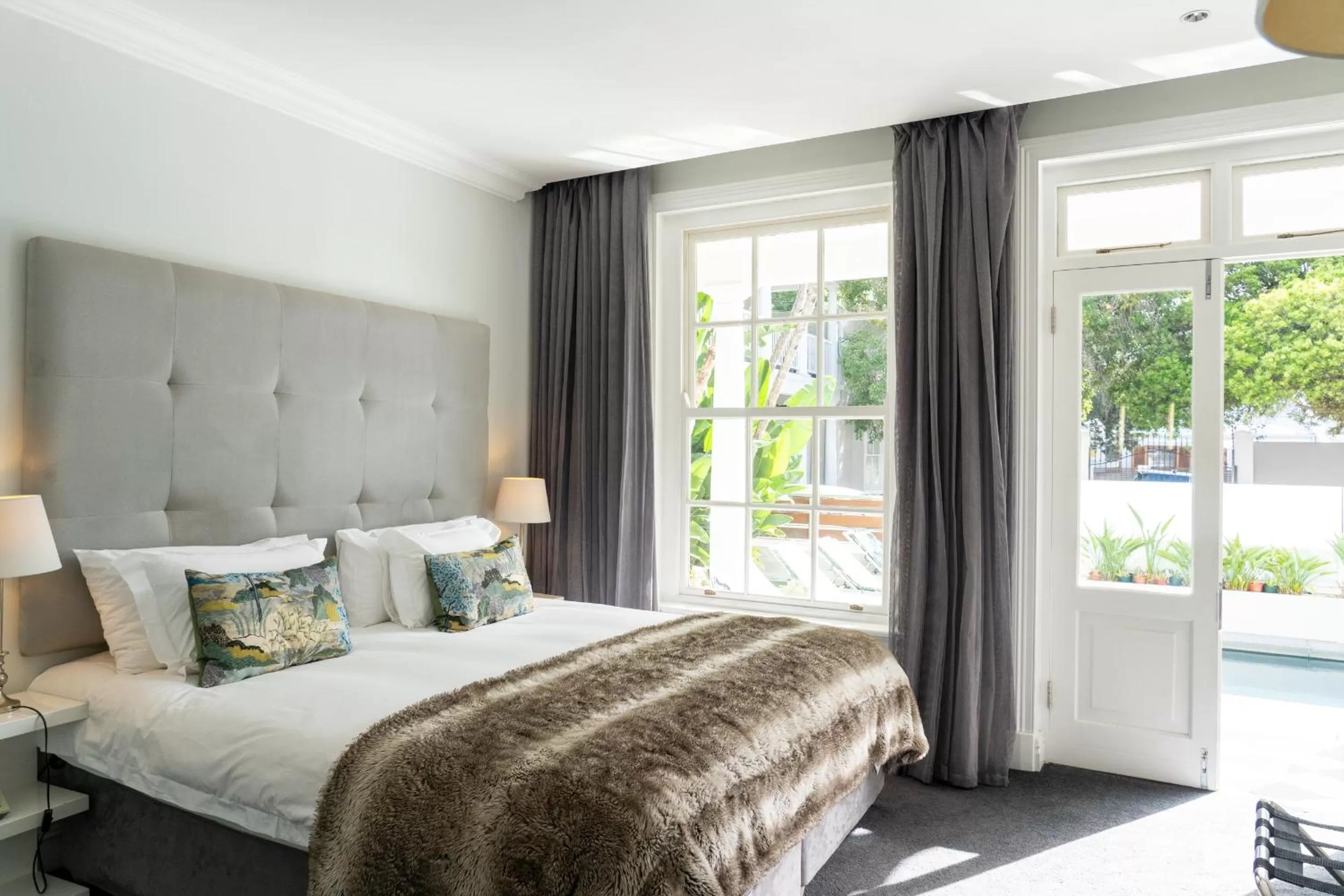 Luxury Room with Pool View in Three Boutique Hotel