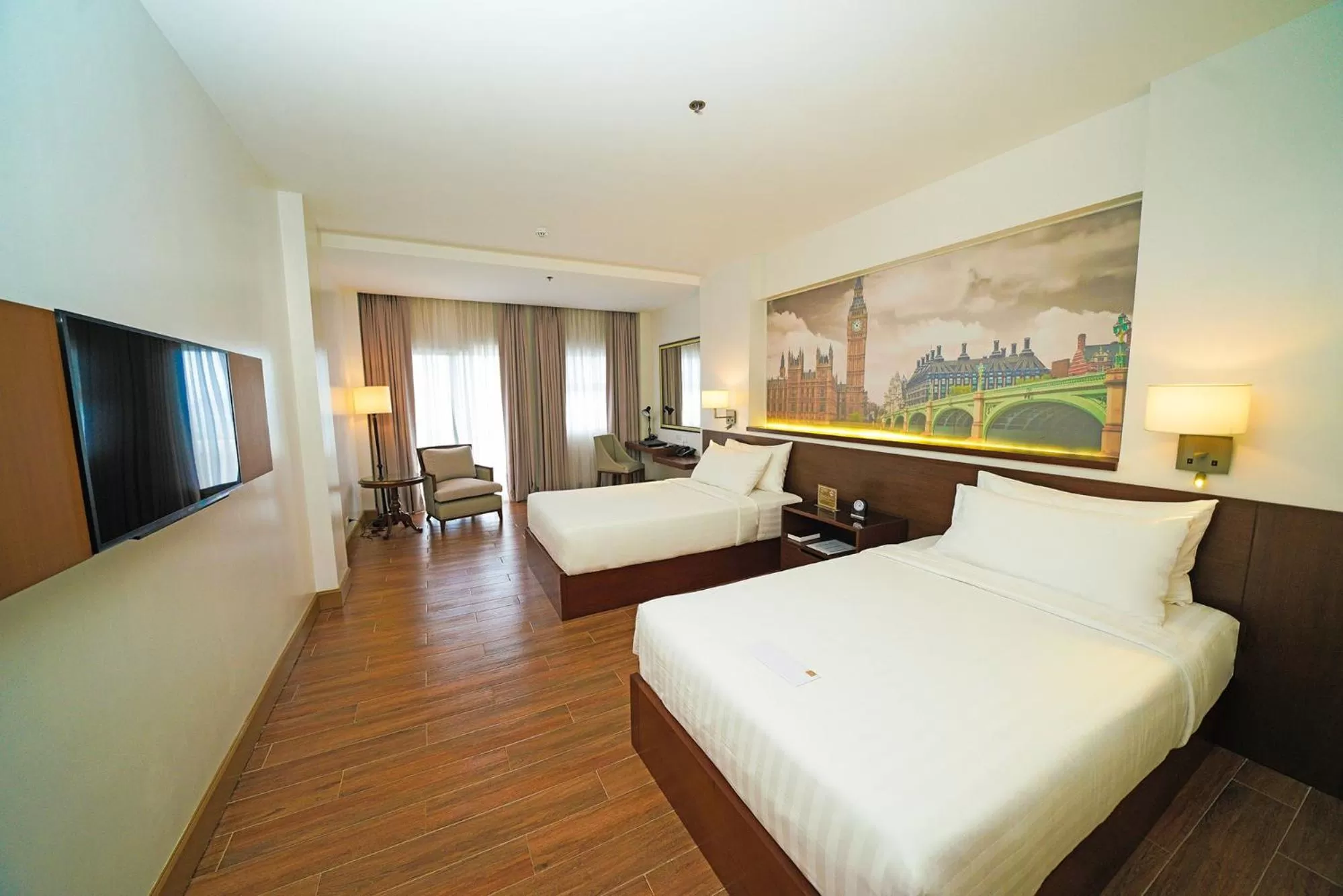 Junior Suite in Hotel Carlito Tagaytay