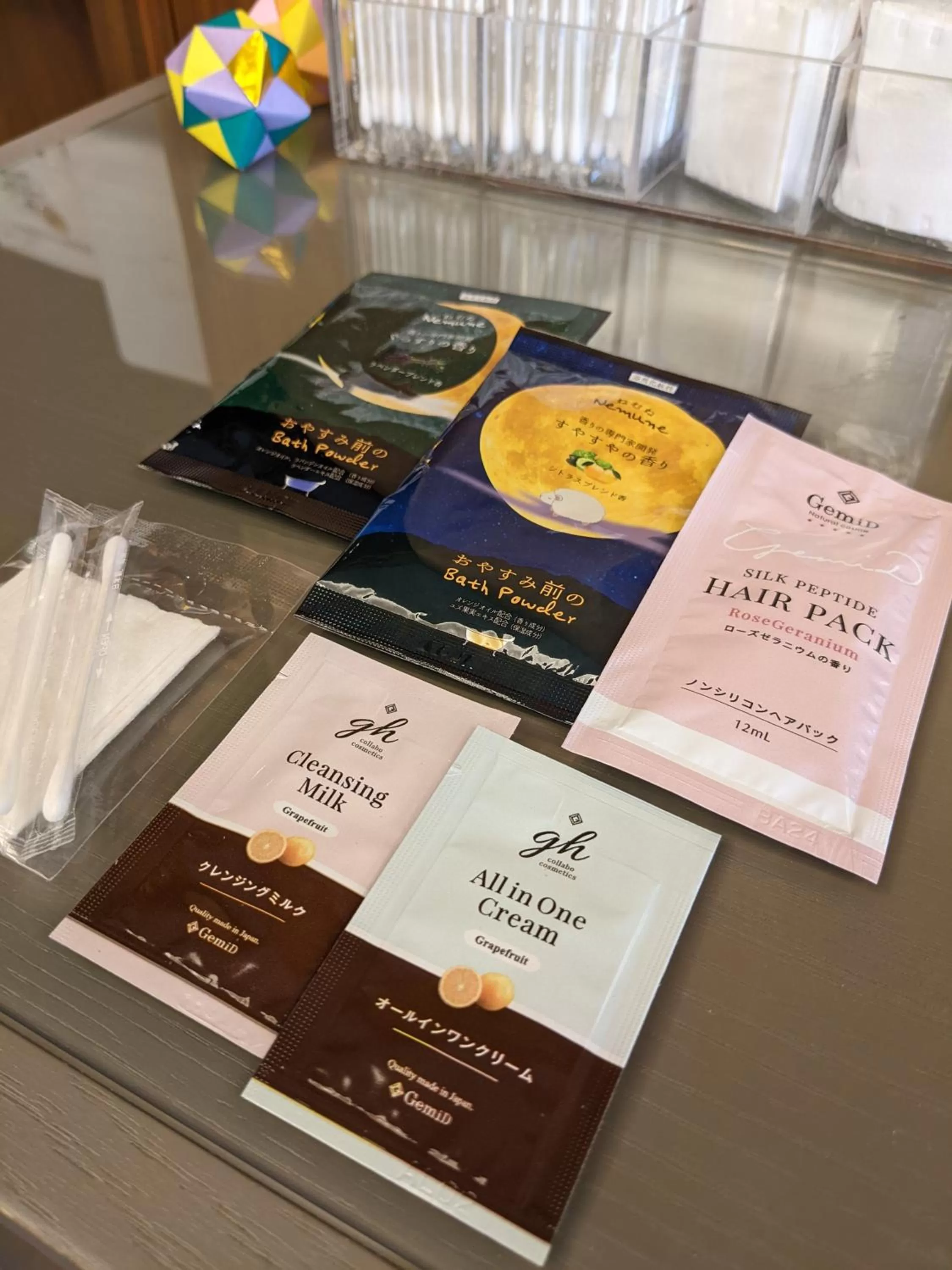 Relaxing Twin Room with Sofa in Hotel Forza Kanazawa