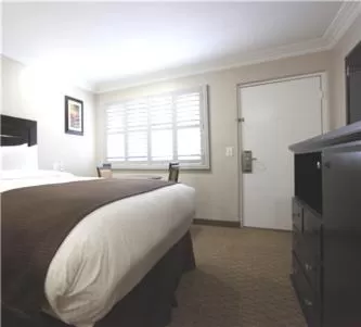 Standard Room with Two Double Beds in Raincross Hotel Riverside