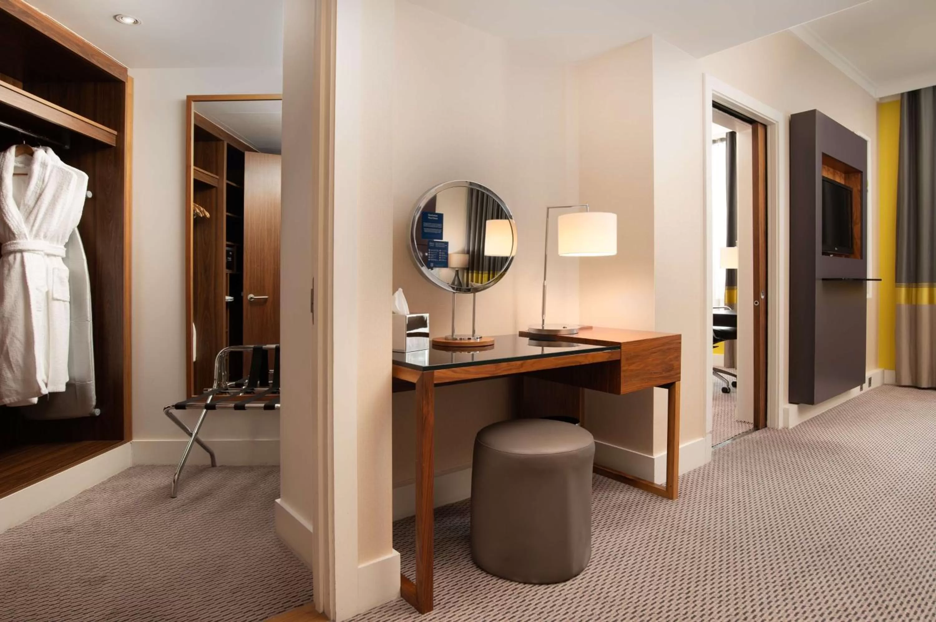 One-Bedroom Suite in Hilton London Wembley