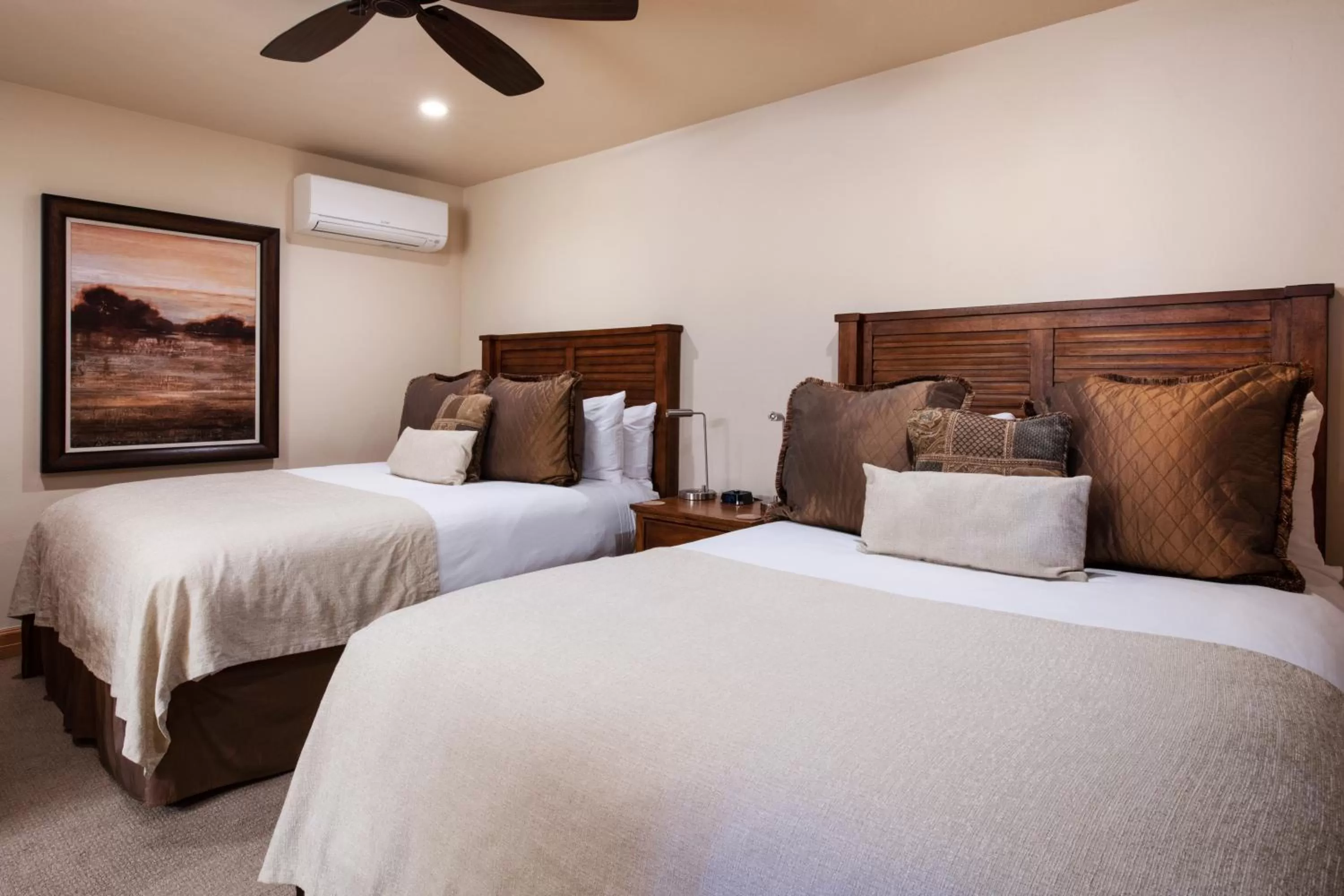 Standard Two-Bedroom Apartment in The Gant