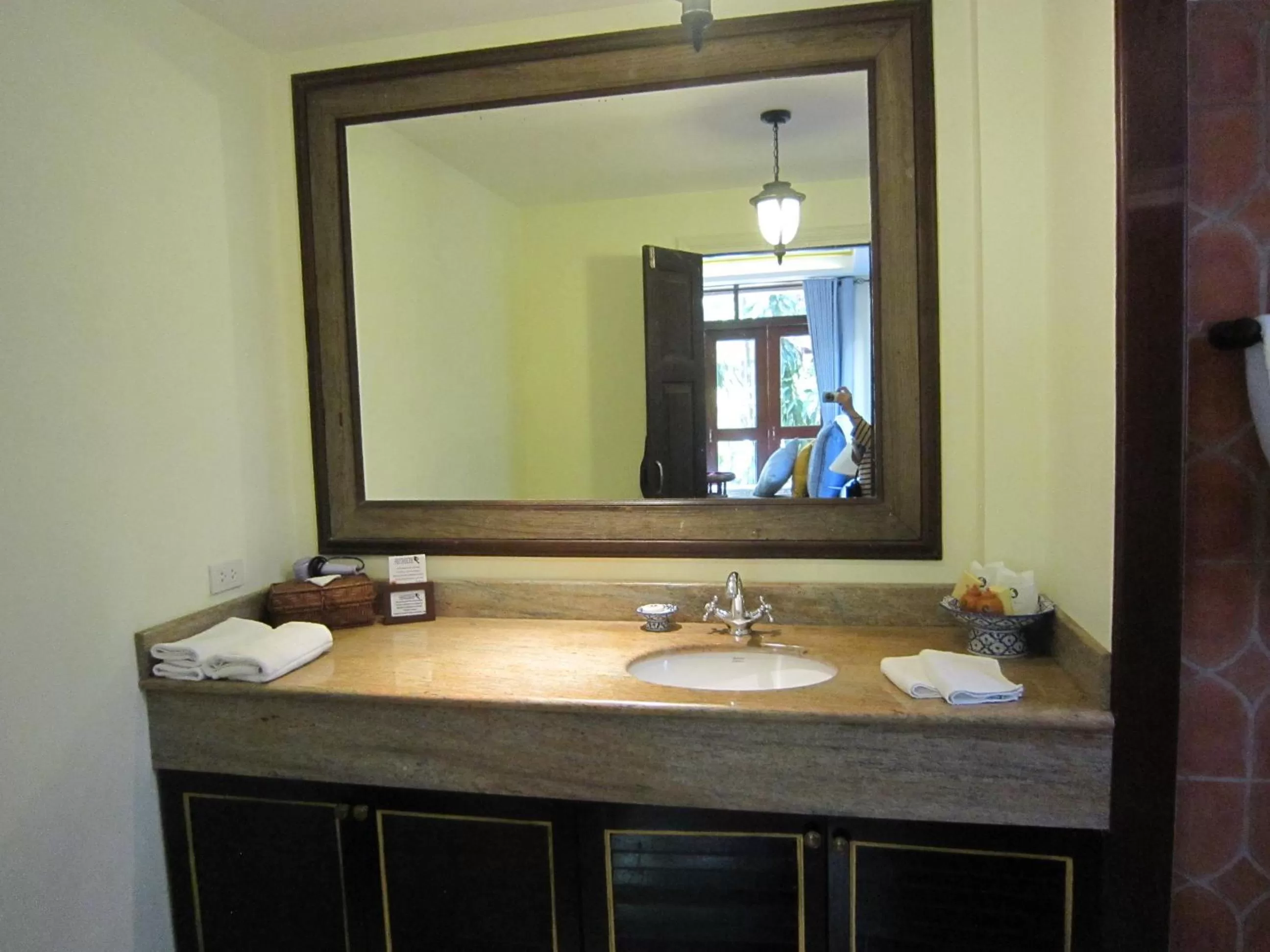 Gold Forest Upstairs Room with Near Pool View in Rabbit Resort Pattaya