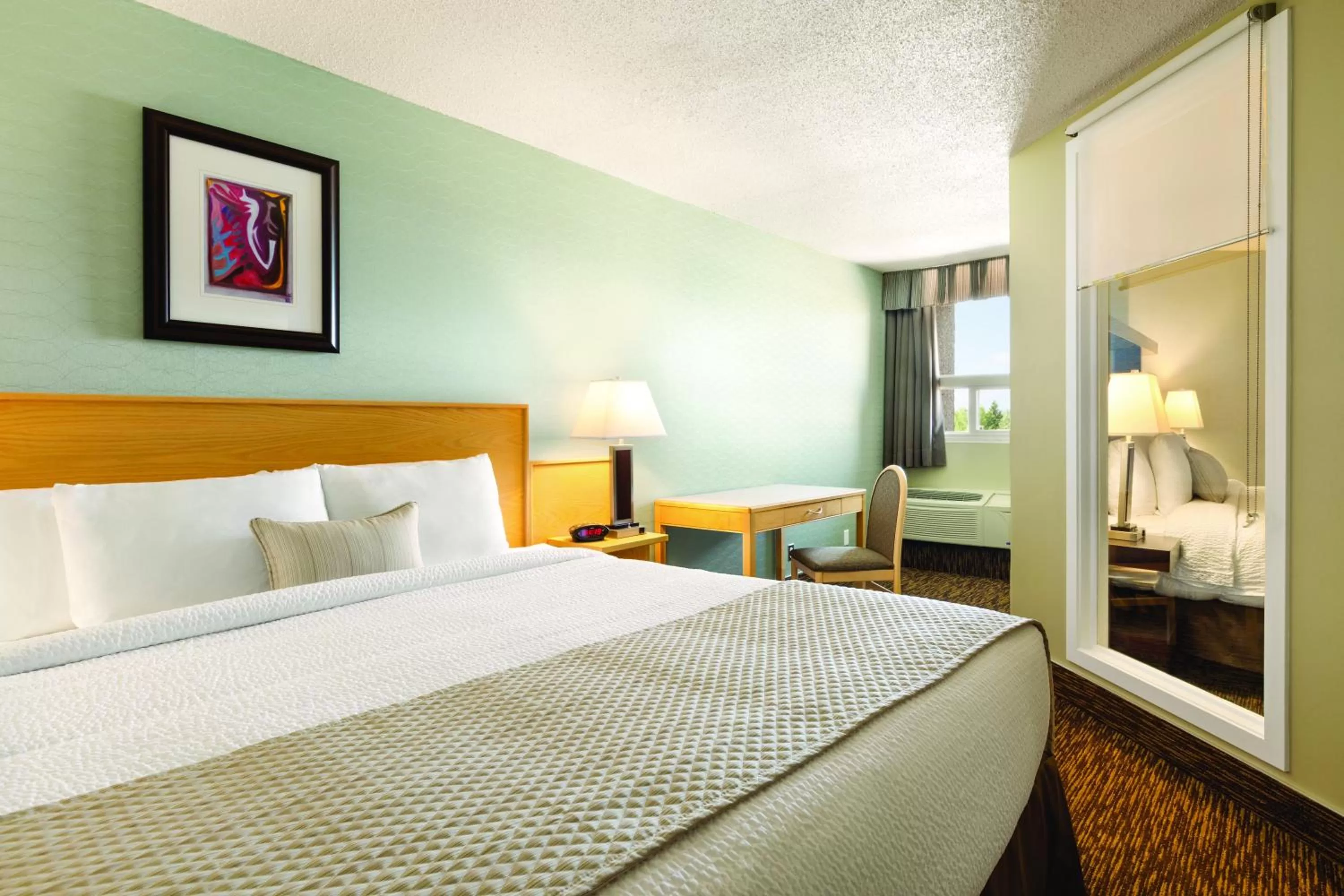 King Room - Non-Smoking in Days Inn by Wyndham Vermilion