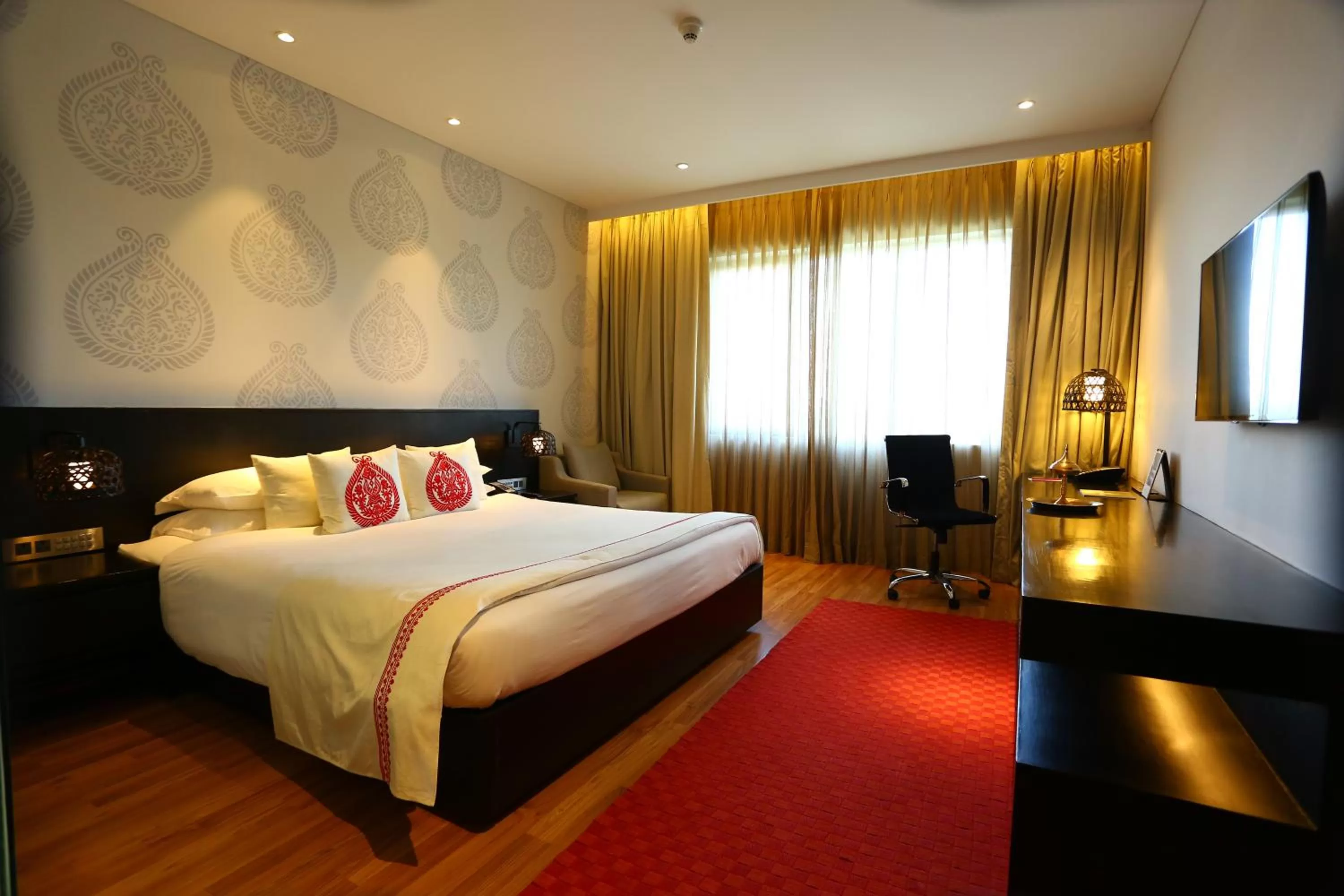 Deluxe Double Room with Mountain View - single occupancy in Vivanta Guwahati