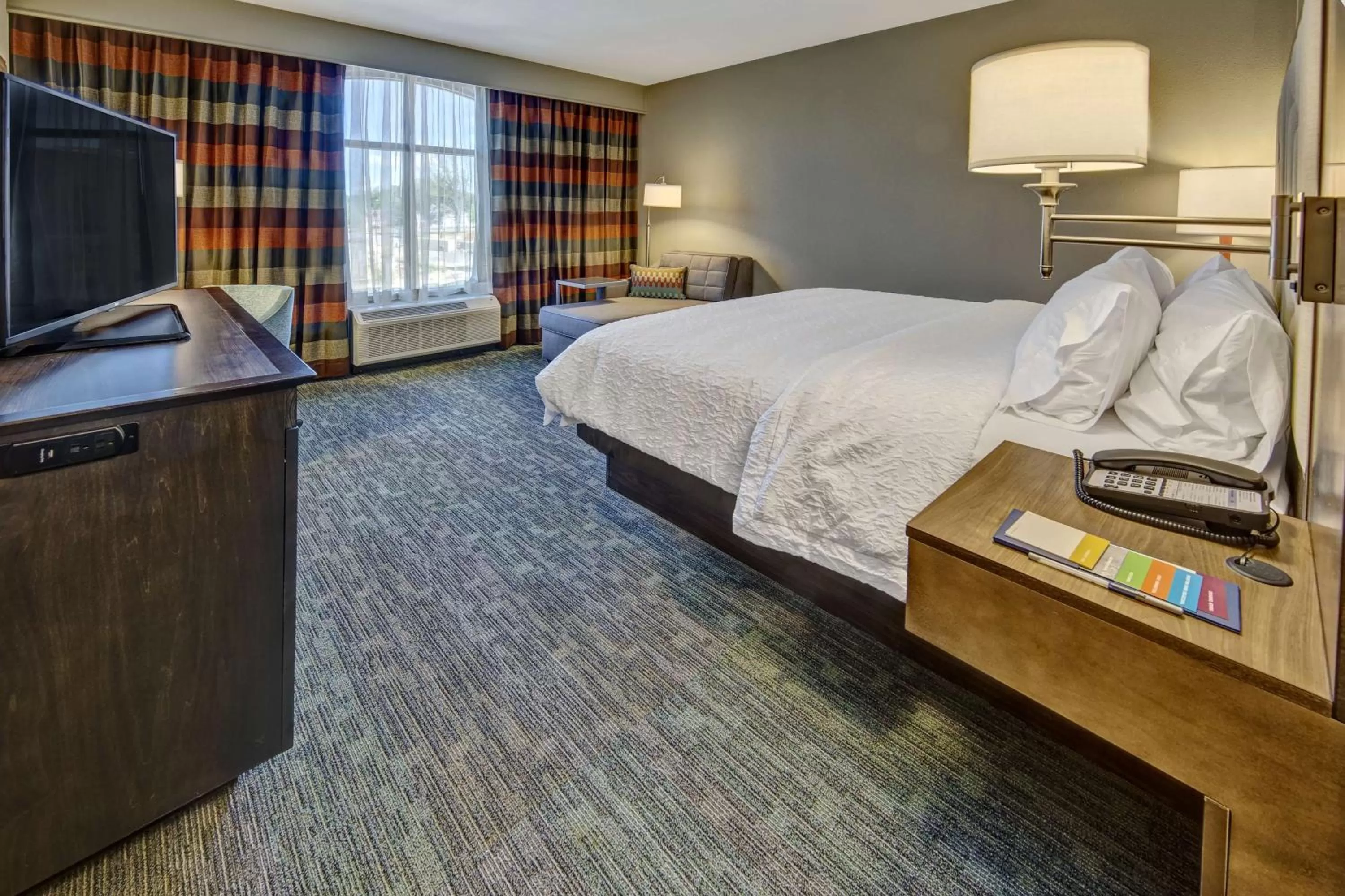 Premium King Room - Non-Smoking in Hampton Inn & Suites Memphis Germantown