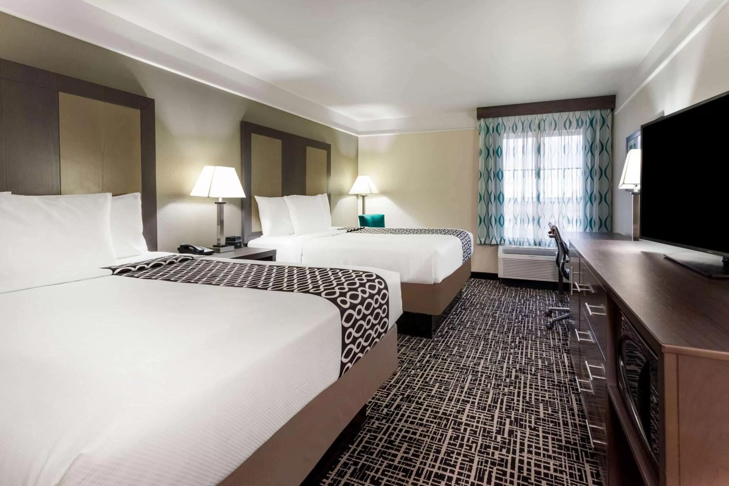 Queen Room with Two Queen Beds in La Quinta by Wyndham Seguin