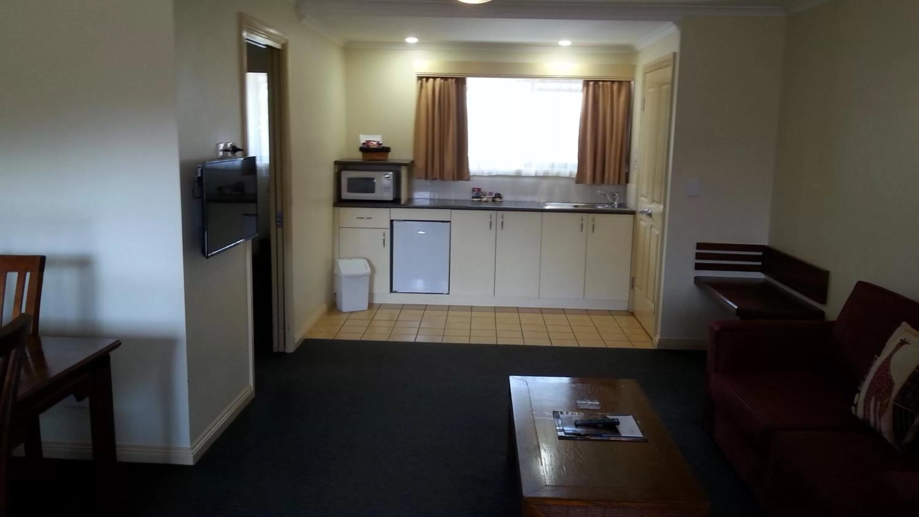 Deluxe Twin Room in Armidale Pines Motel
