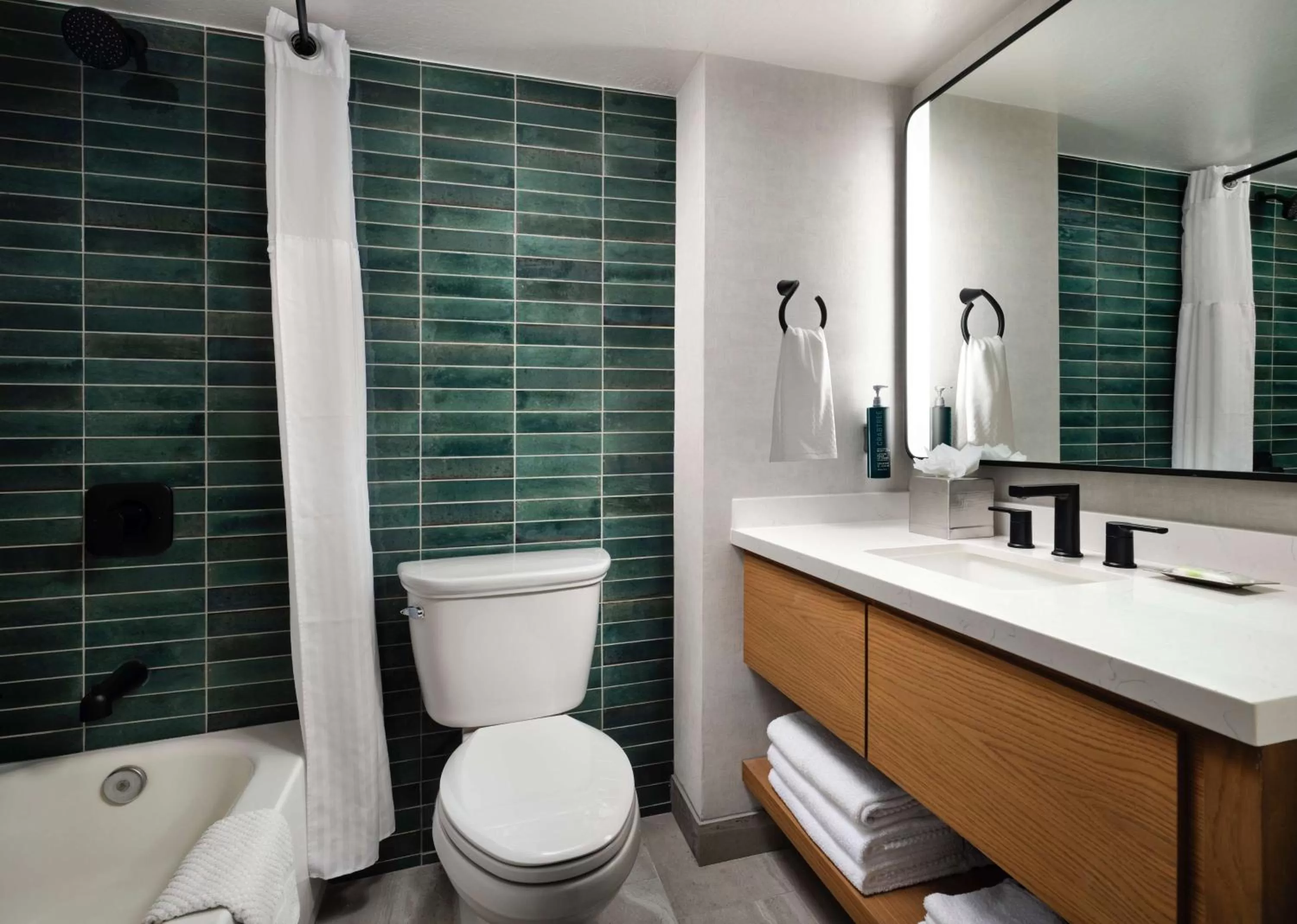 Queen Room with Two Queen Beds and Roll-In Shower - Mobility and Hearing Access in Hilton Stockton