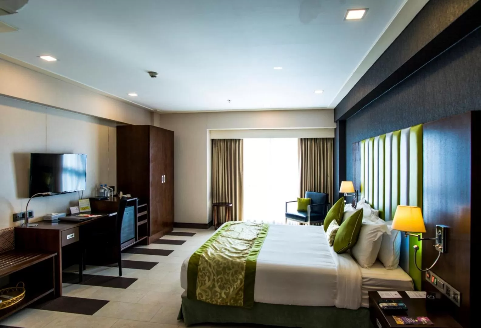 King Suite in Platinum Grand