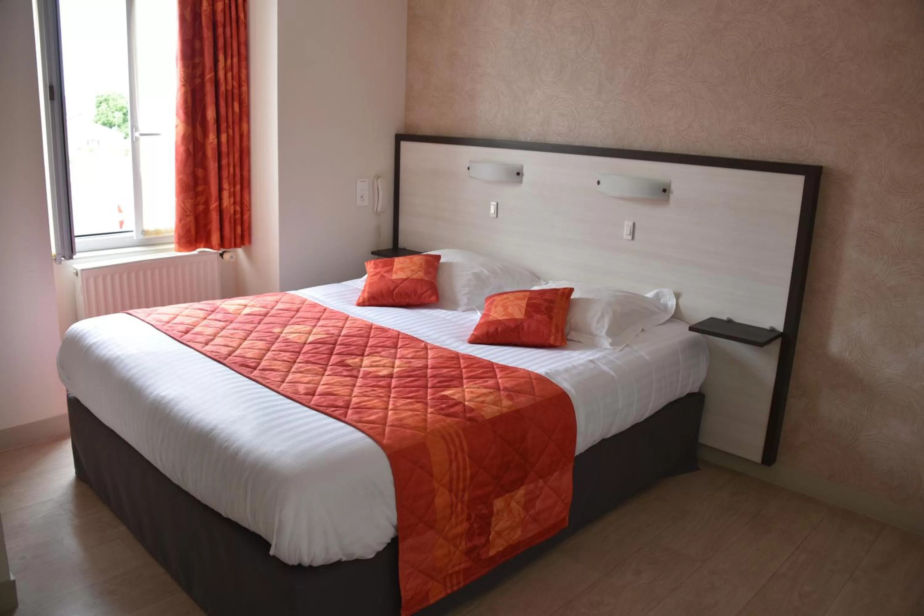 Double Room in Logis Hôtel Bellevue