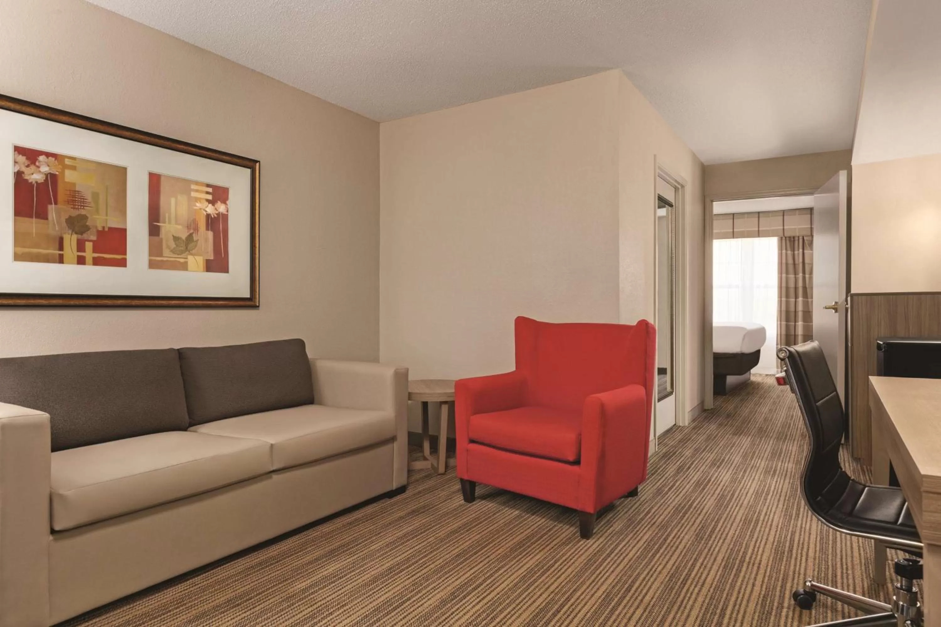 One-Bedroom King Suite - Non-Smoking in Country Inn & Suites by Radisson, Georgetown, KY