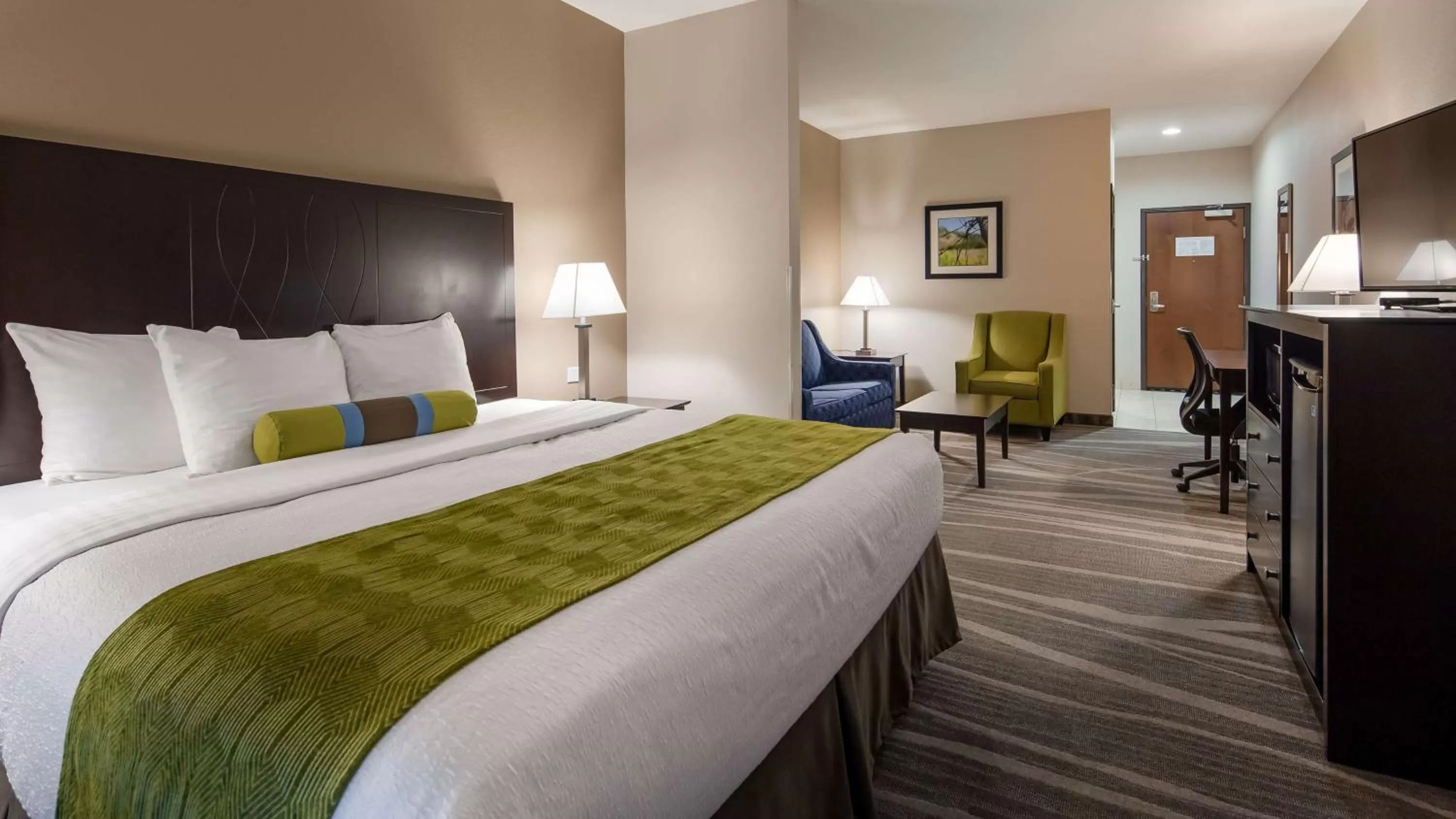 King Suite with Kitchenette - Disability Access in Best Western Plus Denver City Hotel & Suites