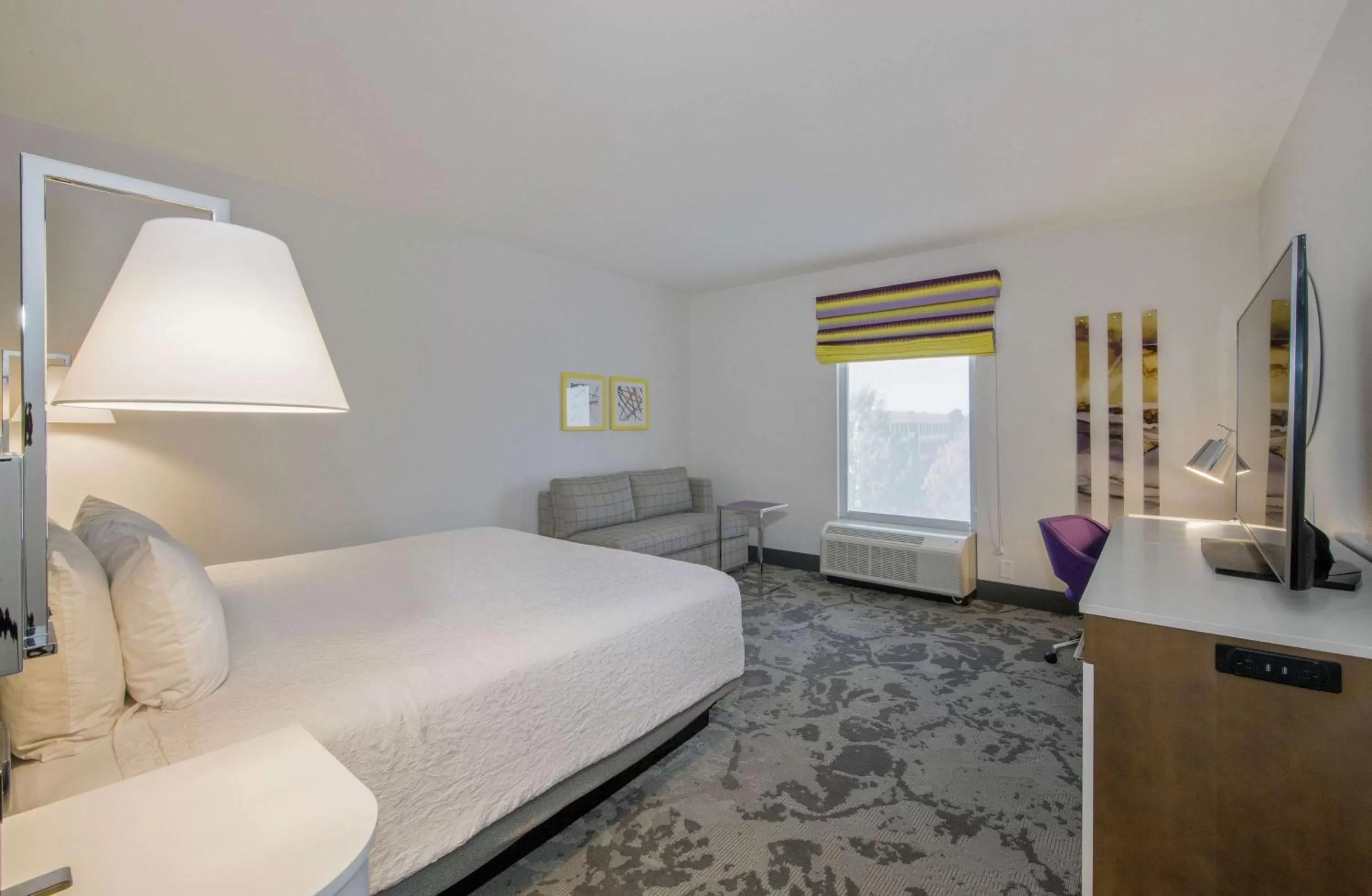 King Room with King Bed - Non-Smoking in Hampton Inn & Suites Raleigh-Durham Airport-Brier Creek