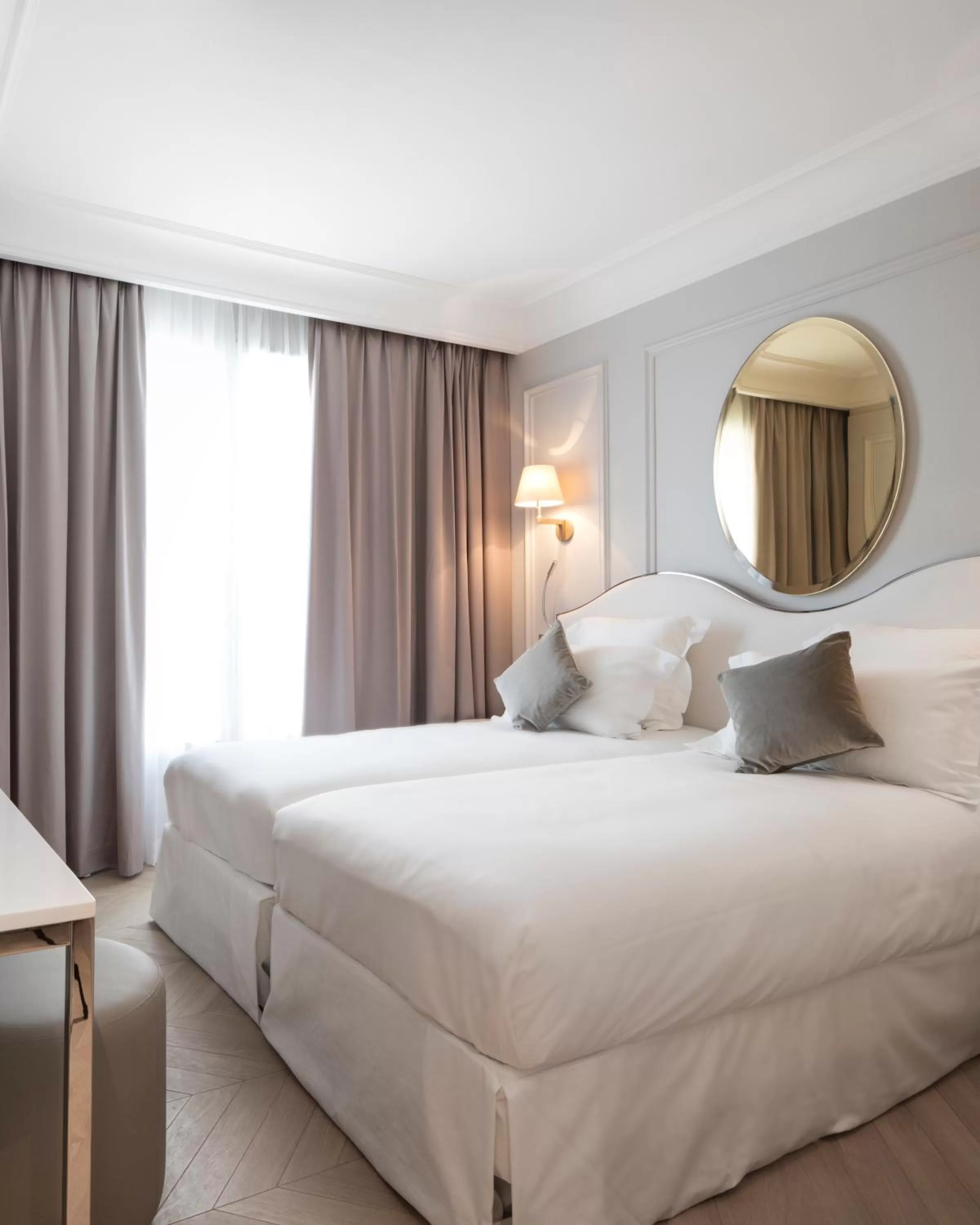 Twin Room in Hotel Trinité Haussmann