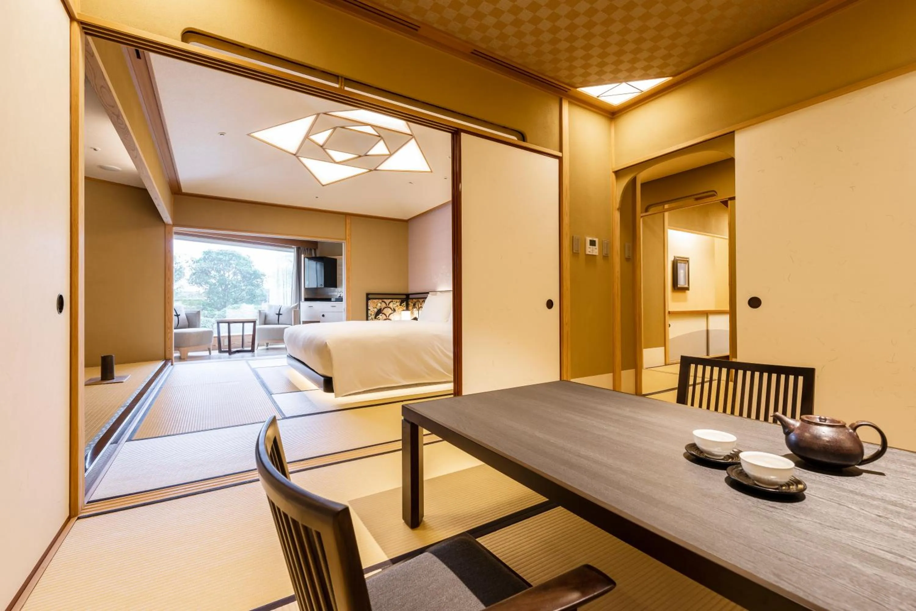 Japanese Suite Twin Room in Hotel Gajoen Tokyo