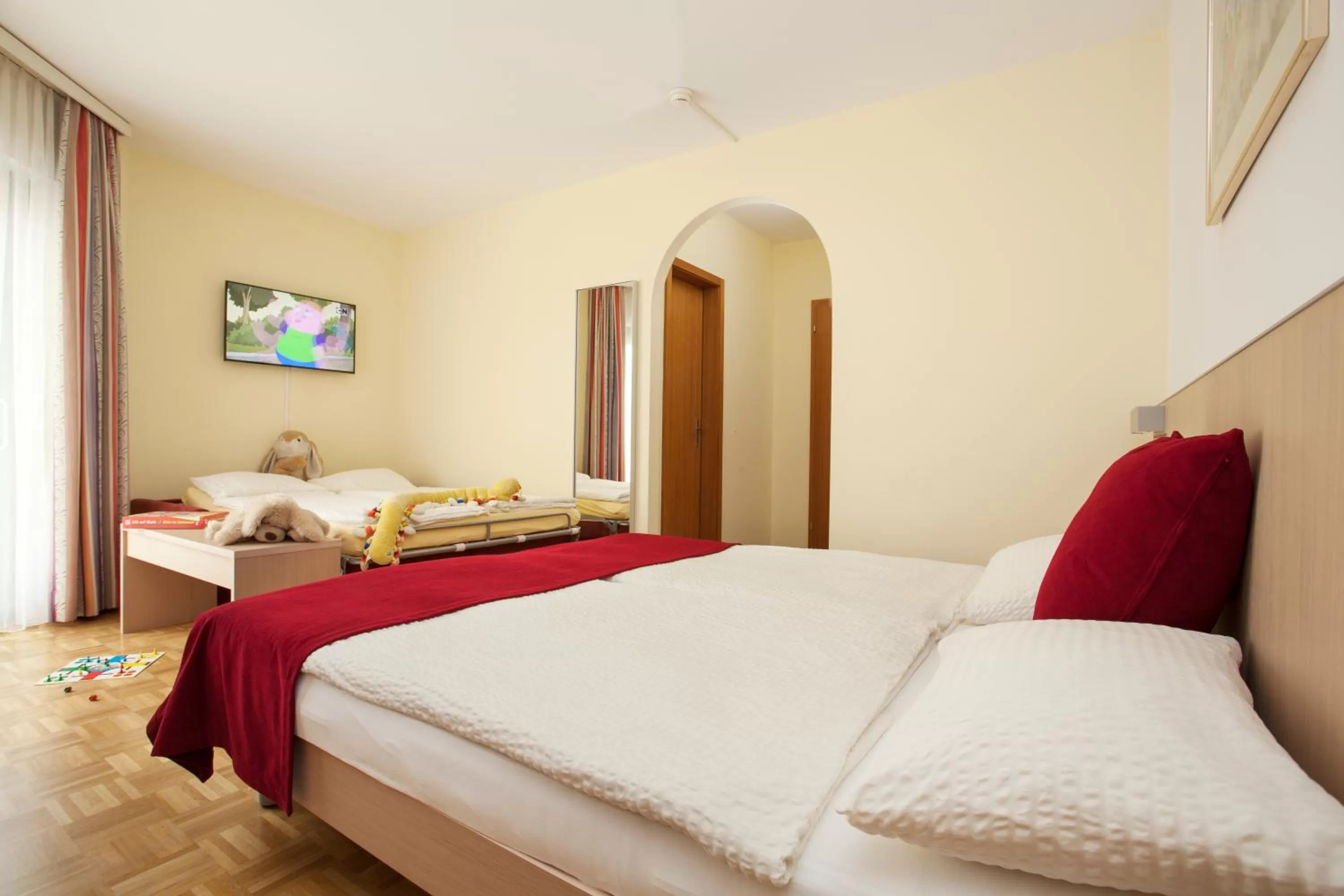 Family Room with Balcony in Hotel Geranio Au Lac