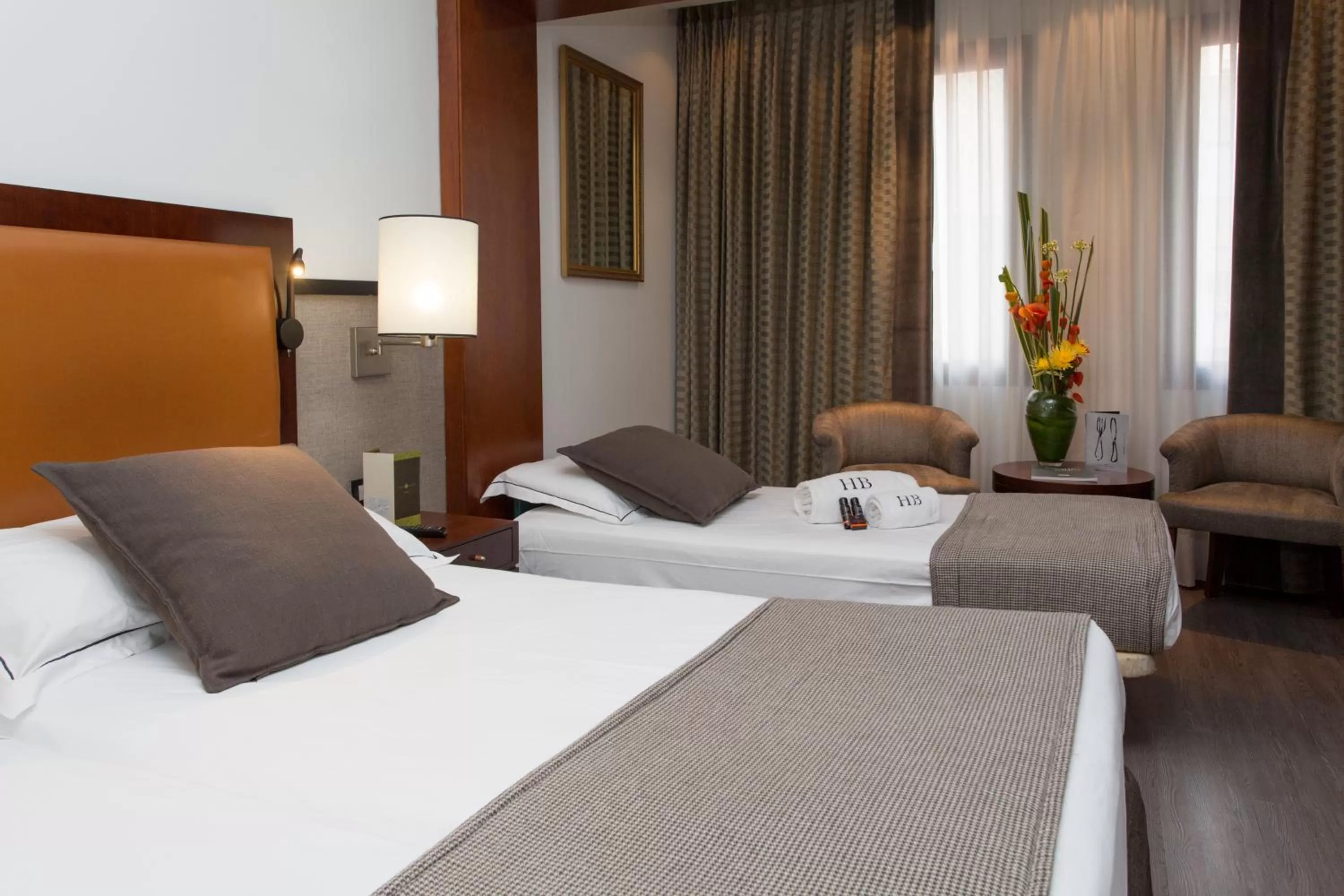 Two Connecting Double Rooms (5 adults) in Hotel Balmoral