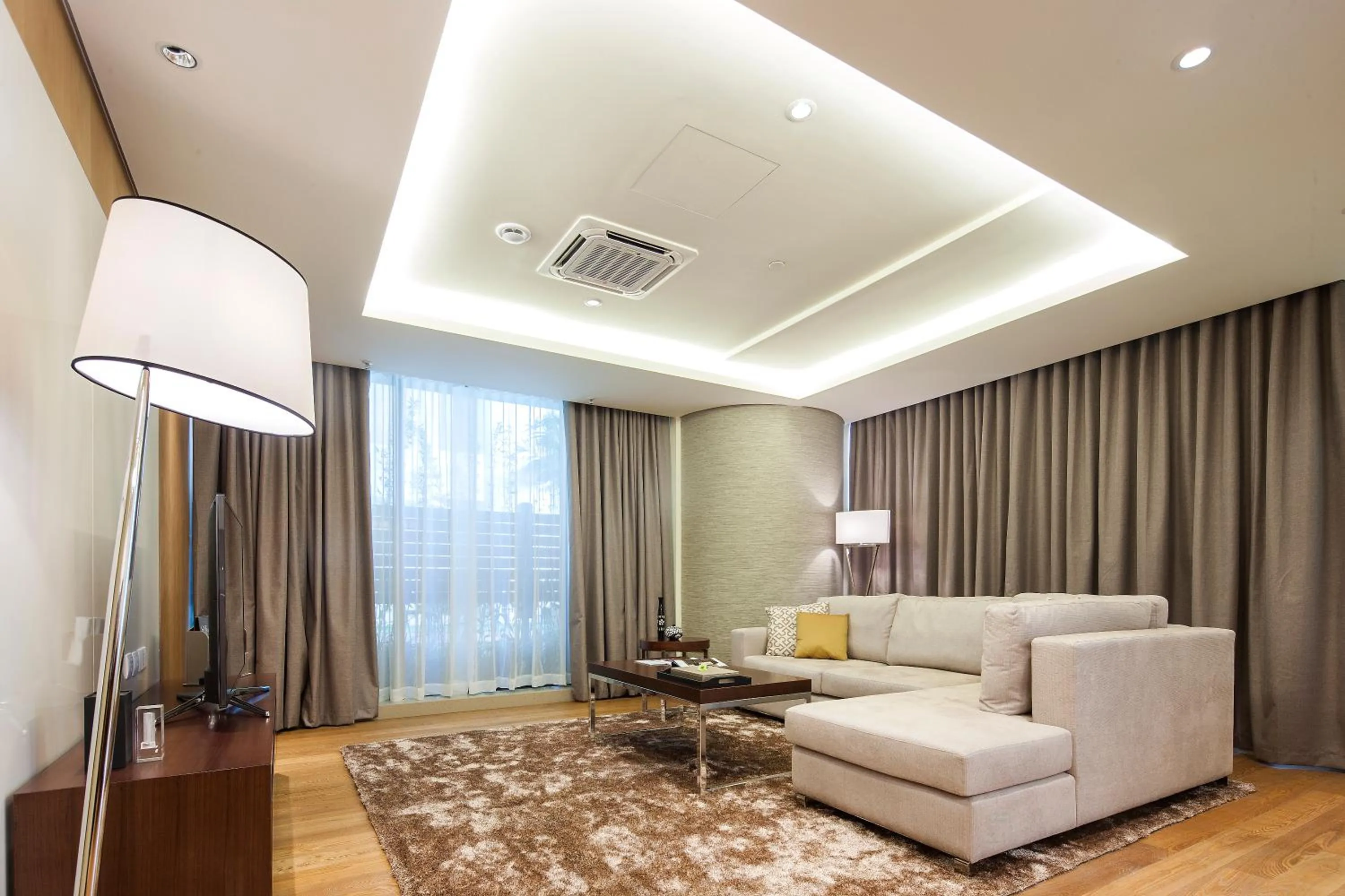 Two-Bedroom Apartment in Lotte The Residence