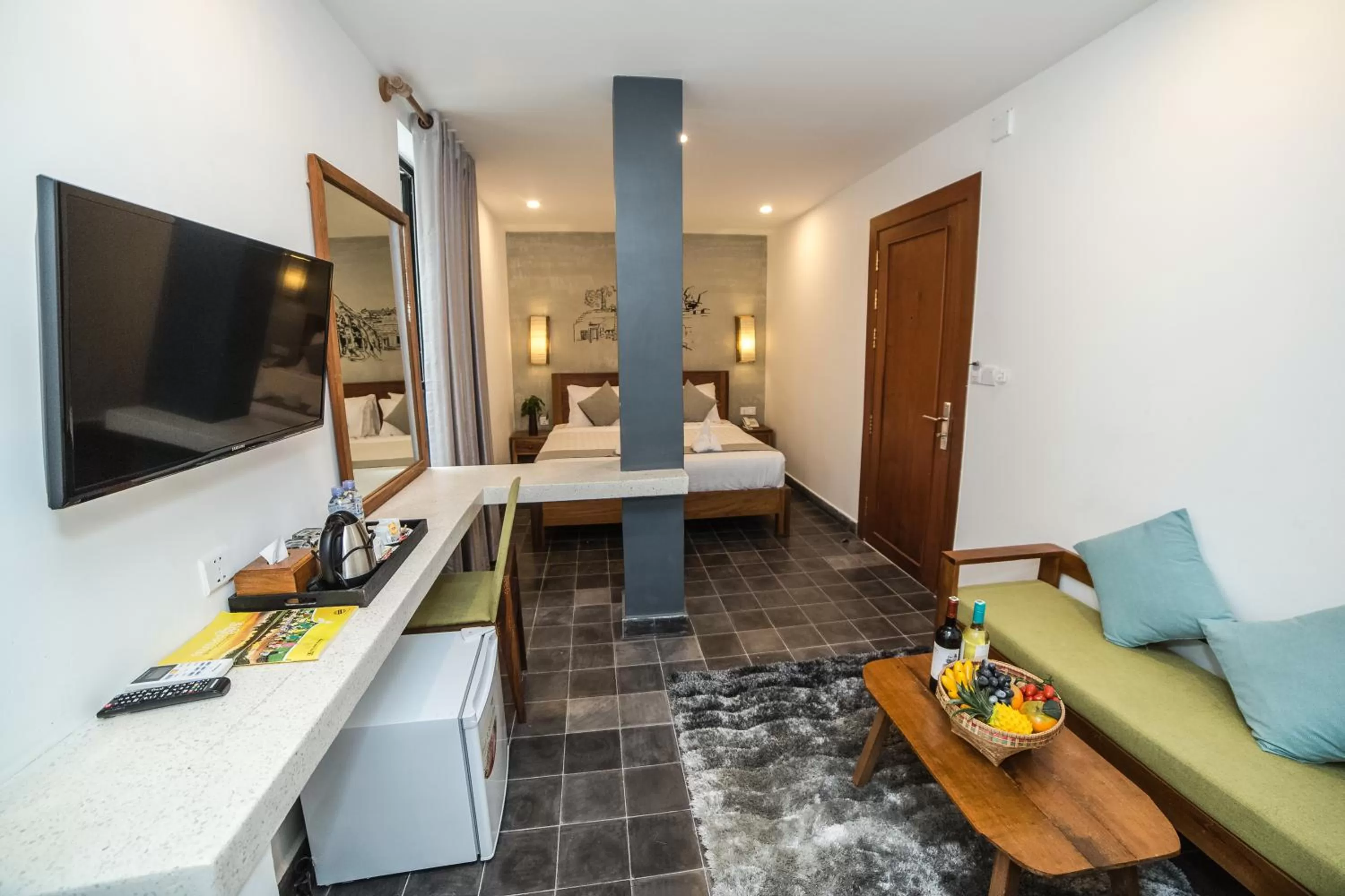 Deluxe King Suite in Home Chic Hotel