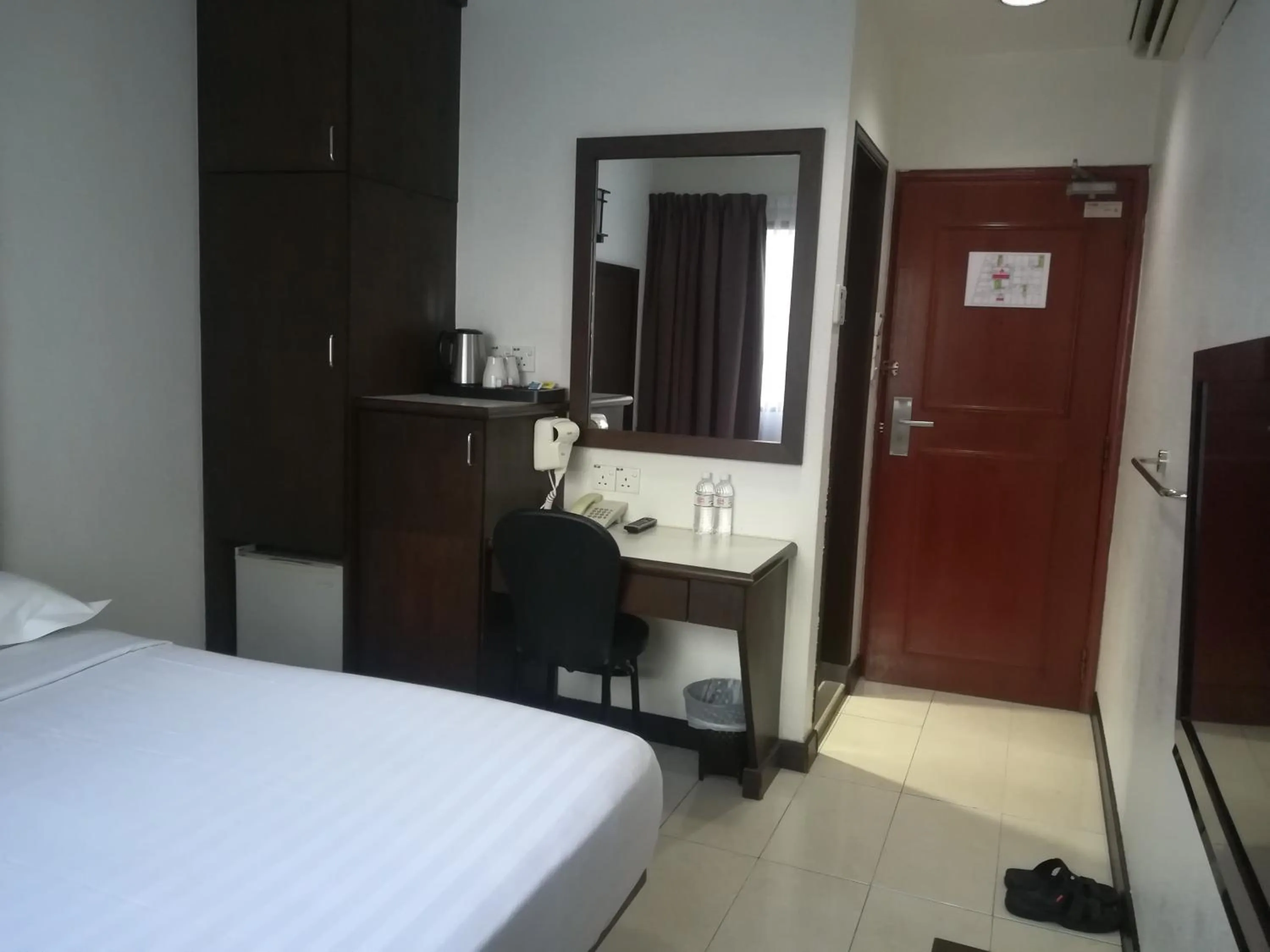 Standard Queen Room in Crystal Lodge