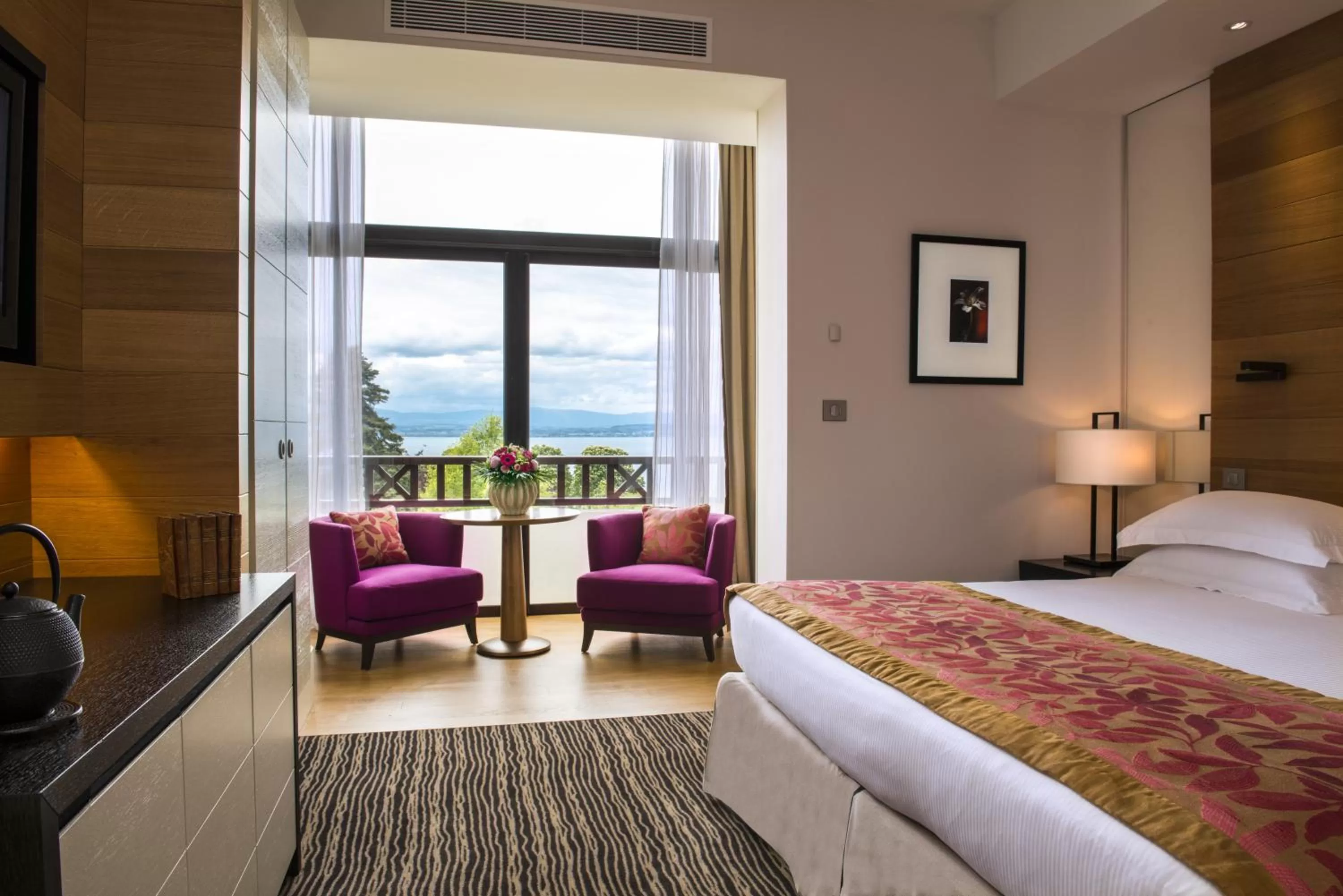 Deluxe Room with Lake View in Hôtel Ermitage