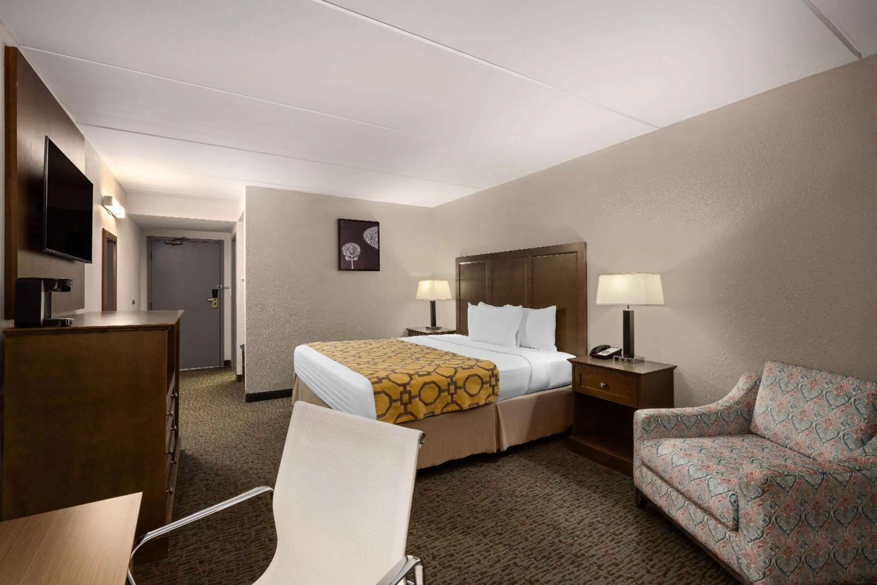 Queen Room - Mobility Access/Non-Smoking in Baymont by Wyndham Shakopee