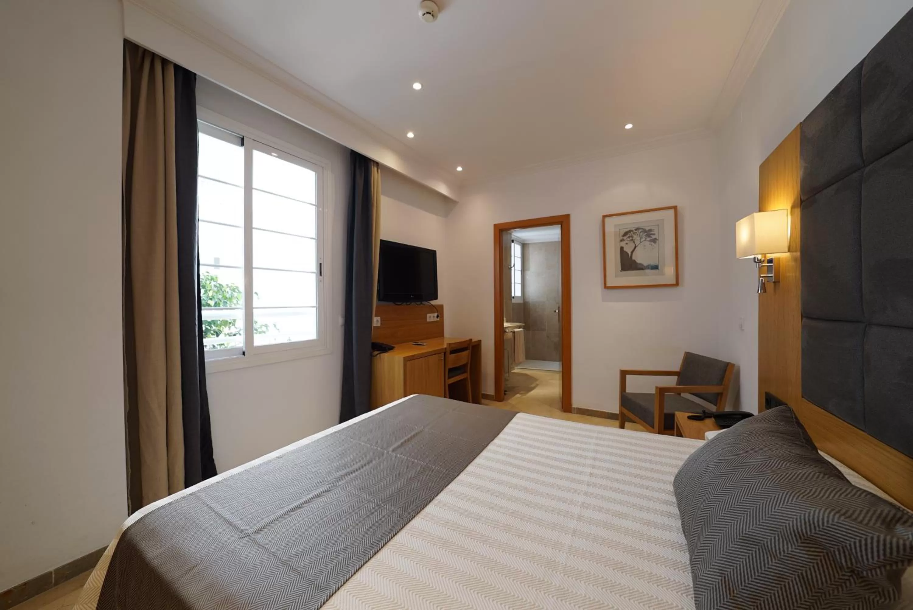 Single Room in Hotel Artmadams