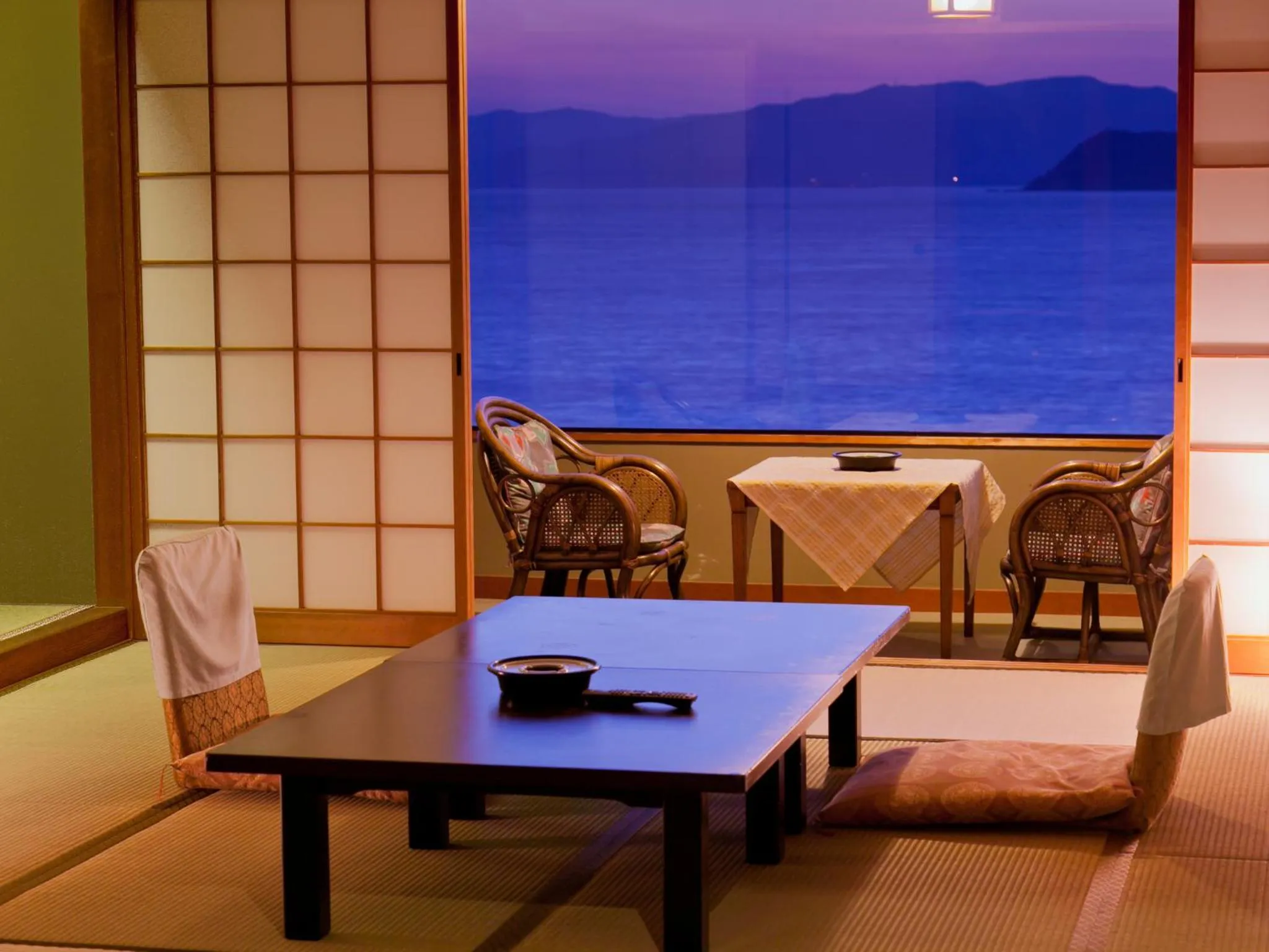 Japanese-Style Deluxe Room with Sea View -Smoking - Seafood Dinner and Breakfast Included  in Wakayama Kada Onsen Kada Kaigetsu (ex. Azumaya Seaside Hotel)