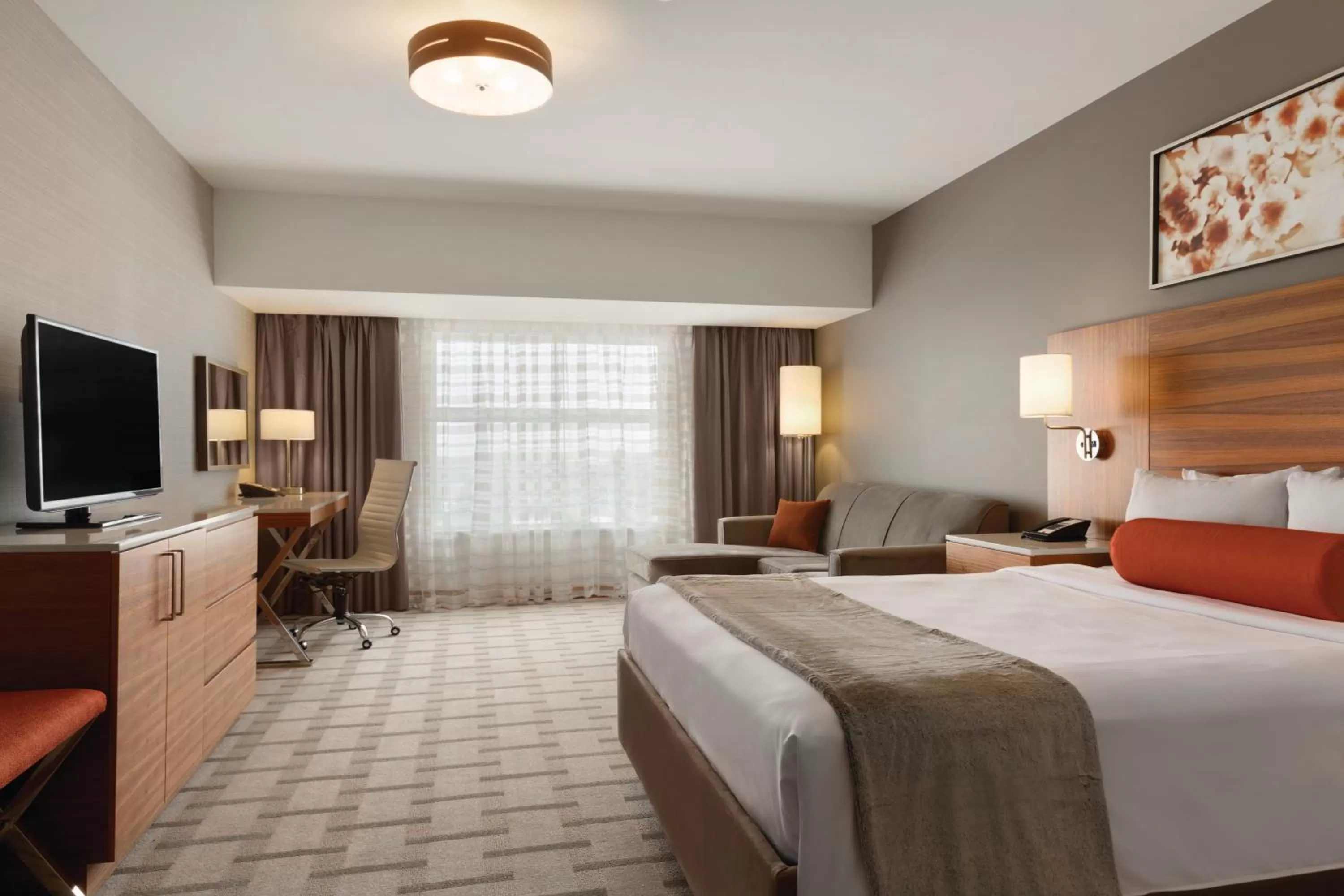 Queen Room in Radisson Hotel & Conference Centre Calgary Airport