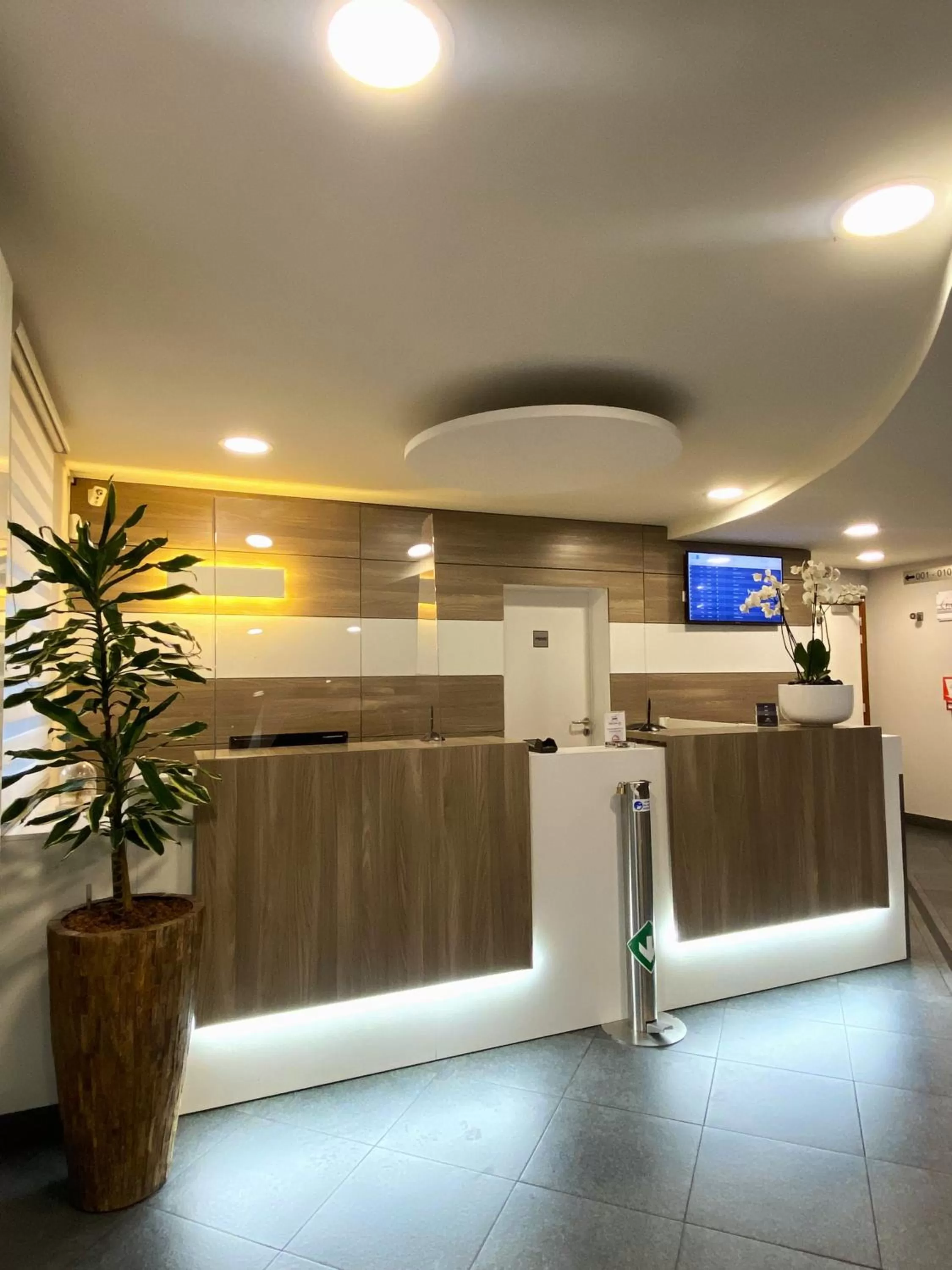Ibis Styles Charleroi Airport Aero 44
