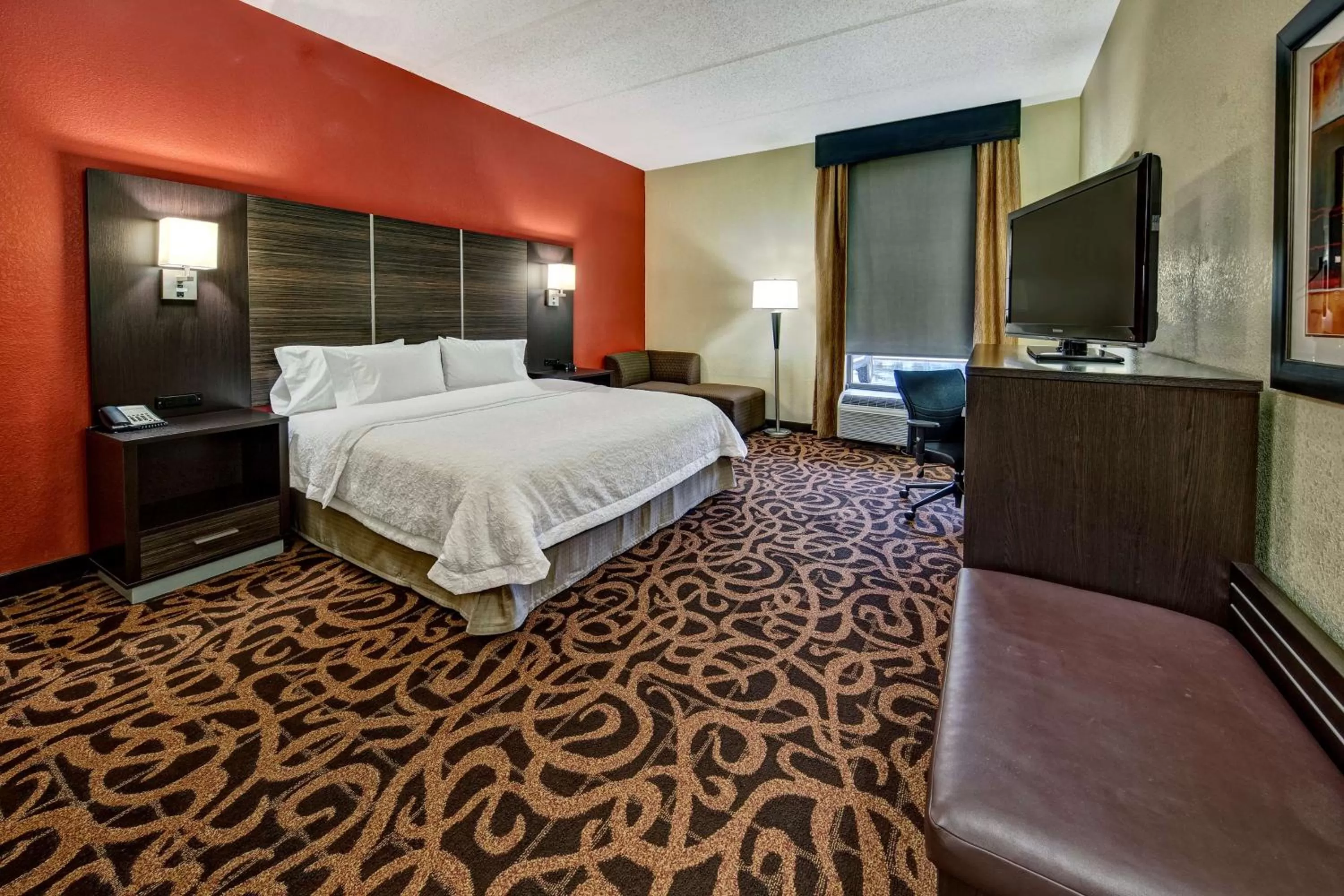 King Room - Mobility Access/Non-Smoking in Hampton Inn Houston Baytown