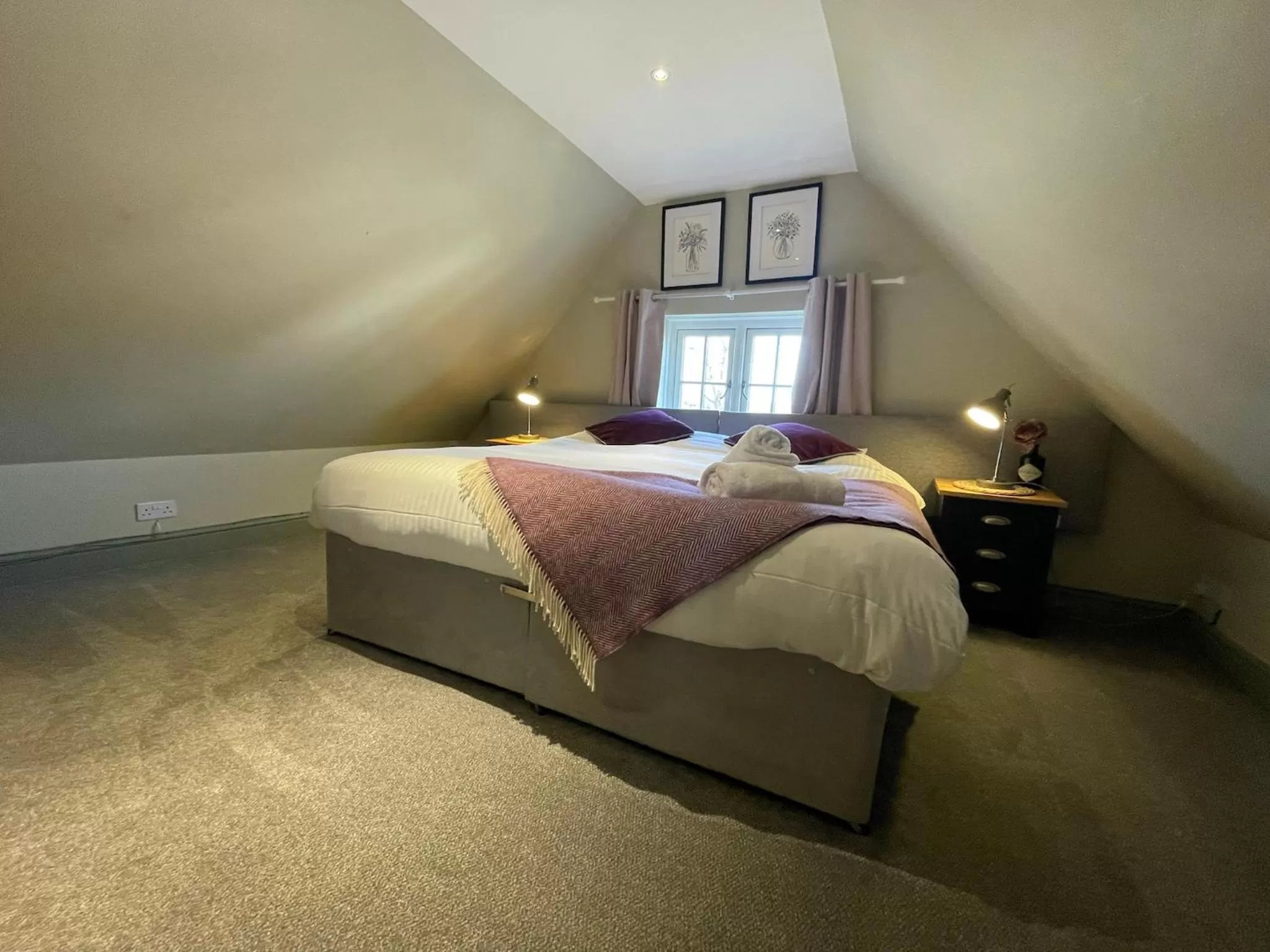 Deluxe Double or Twin Room with Shower in The Windmill Inn