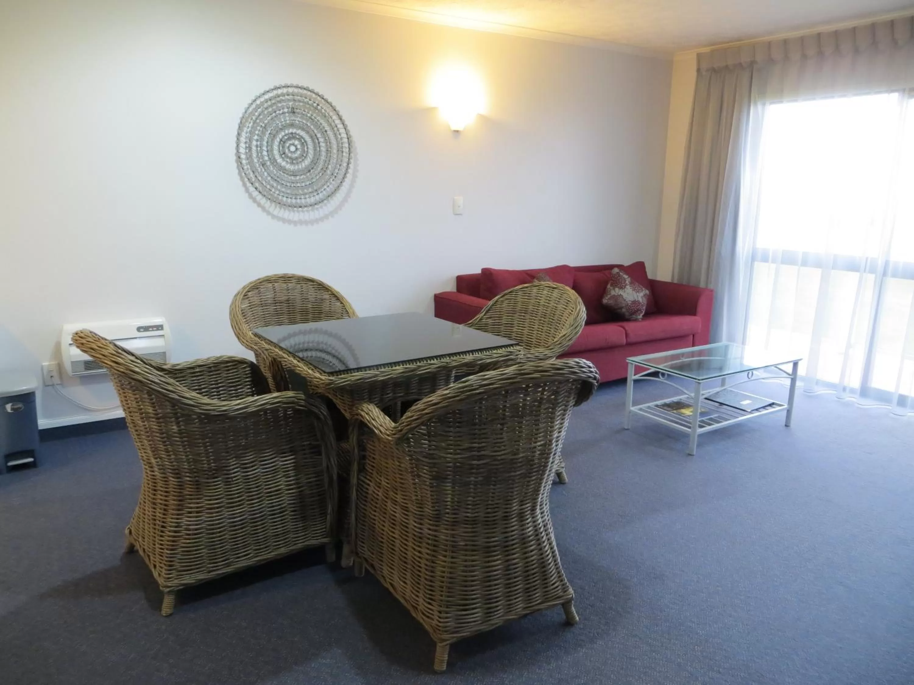 Two-Bedroom Suite with Sea View in Harbour View Motel on Ahuriri Beach in Napier NZ with sea view suites