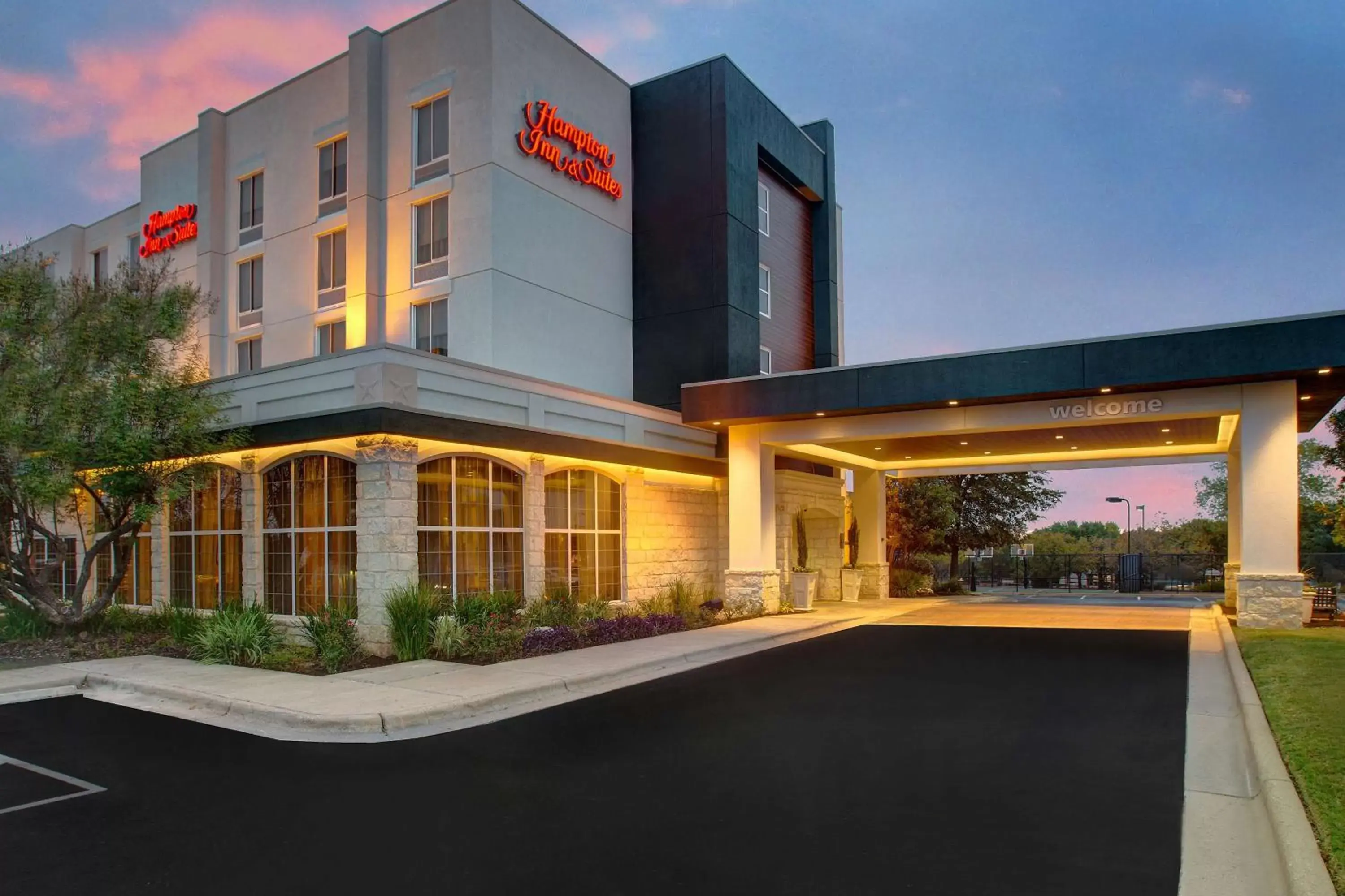 Hampton Inn & Suites-Austin Airport Hampton Inn & Suites-Austin Airport