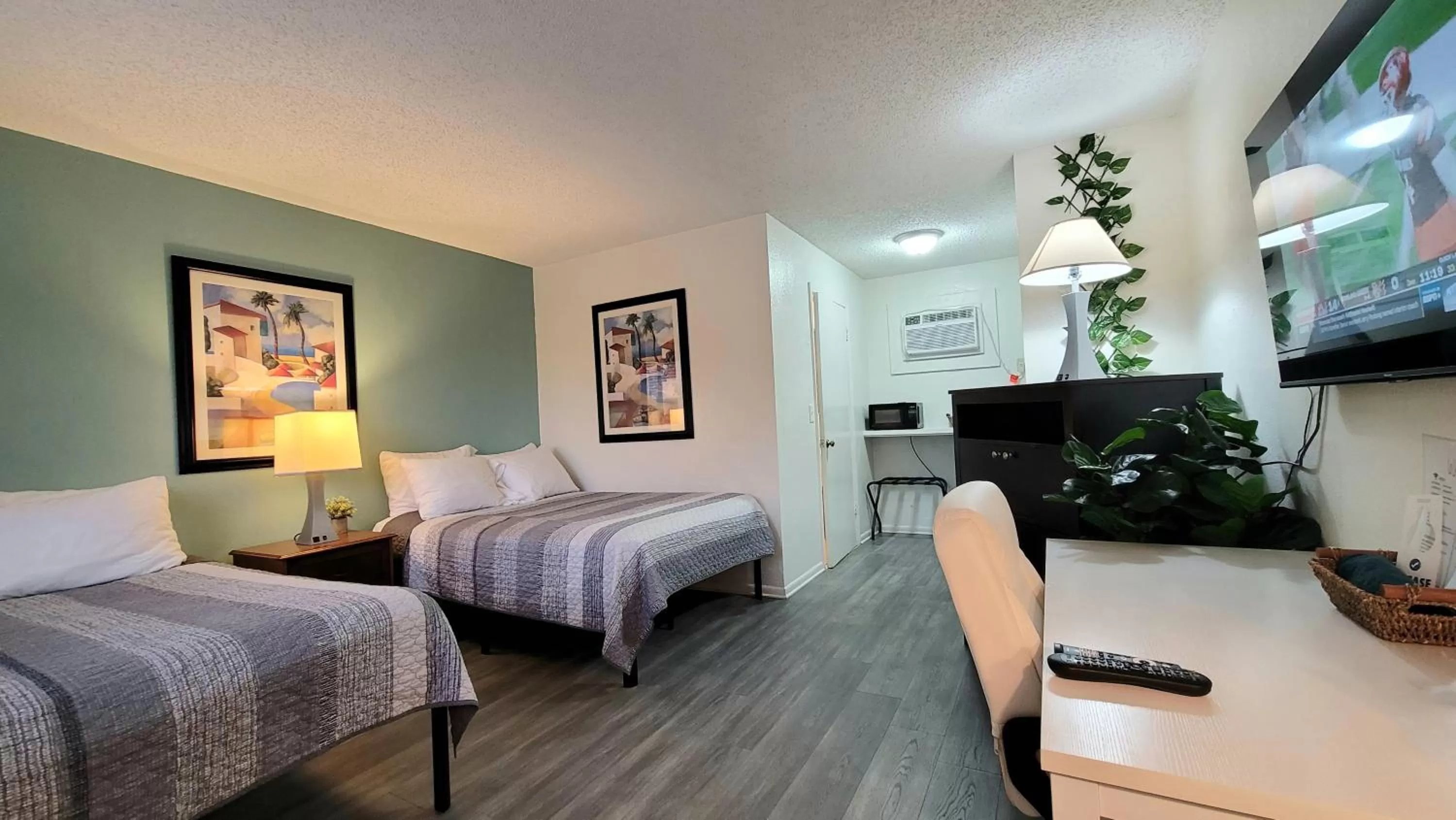 Deluxe Double Room in Sunny Palms Inn