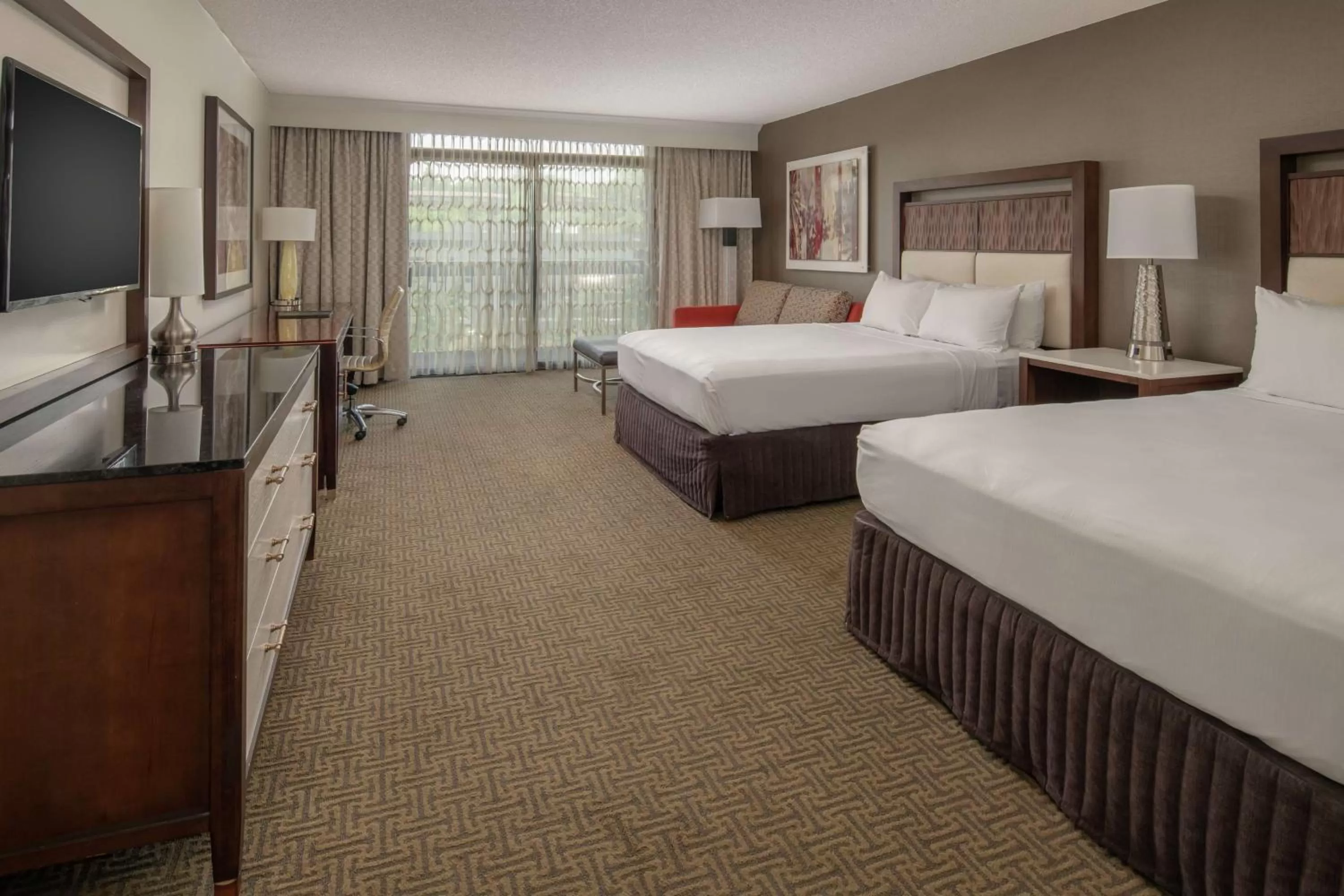 Queen Room with Two Queen Beds - High Floor in Hilton Bellevue