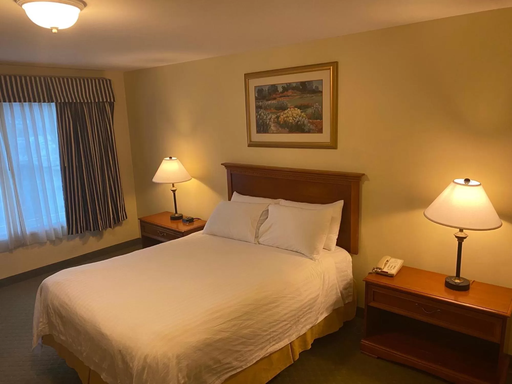 Deluxe Suite in White River Inn & Suites