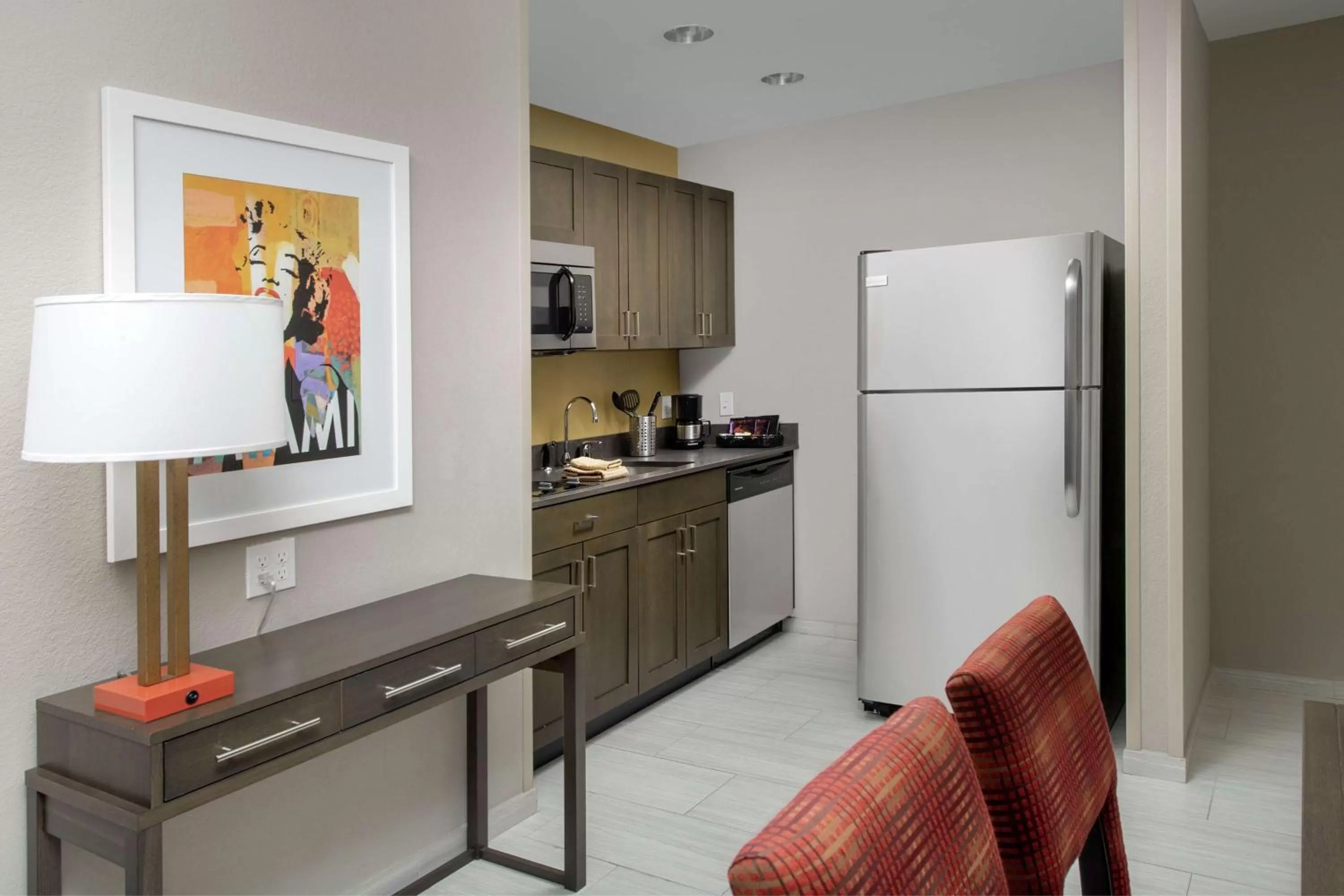 King Studio with Roll-In Shower - Mobility and Hearing Access/Non-Smoking in Homewood Suites by Hilton Miami Downtown/Brickell
